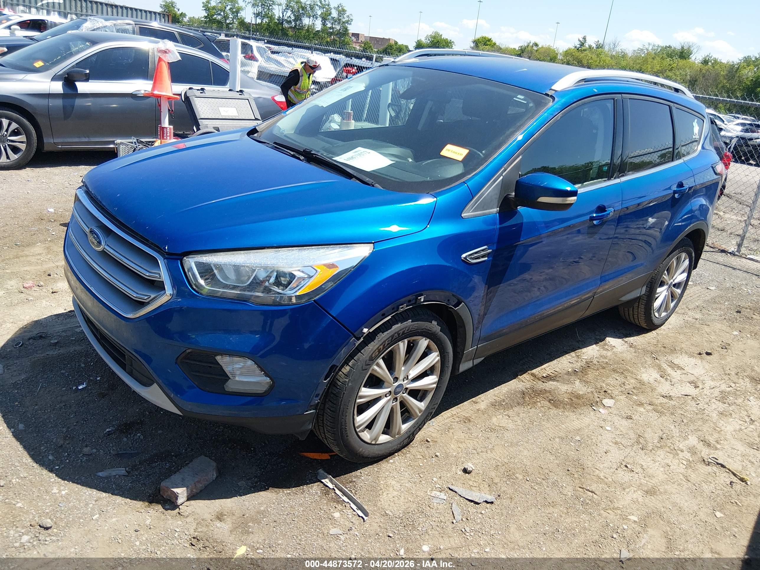 FORD ESCAPE image 2
