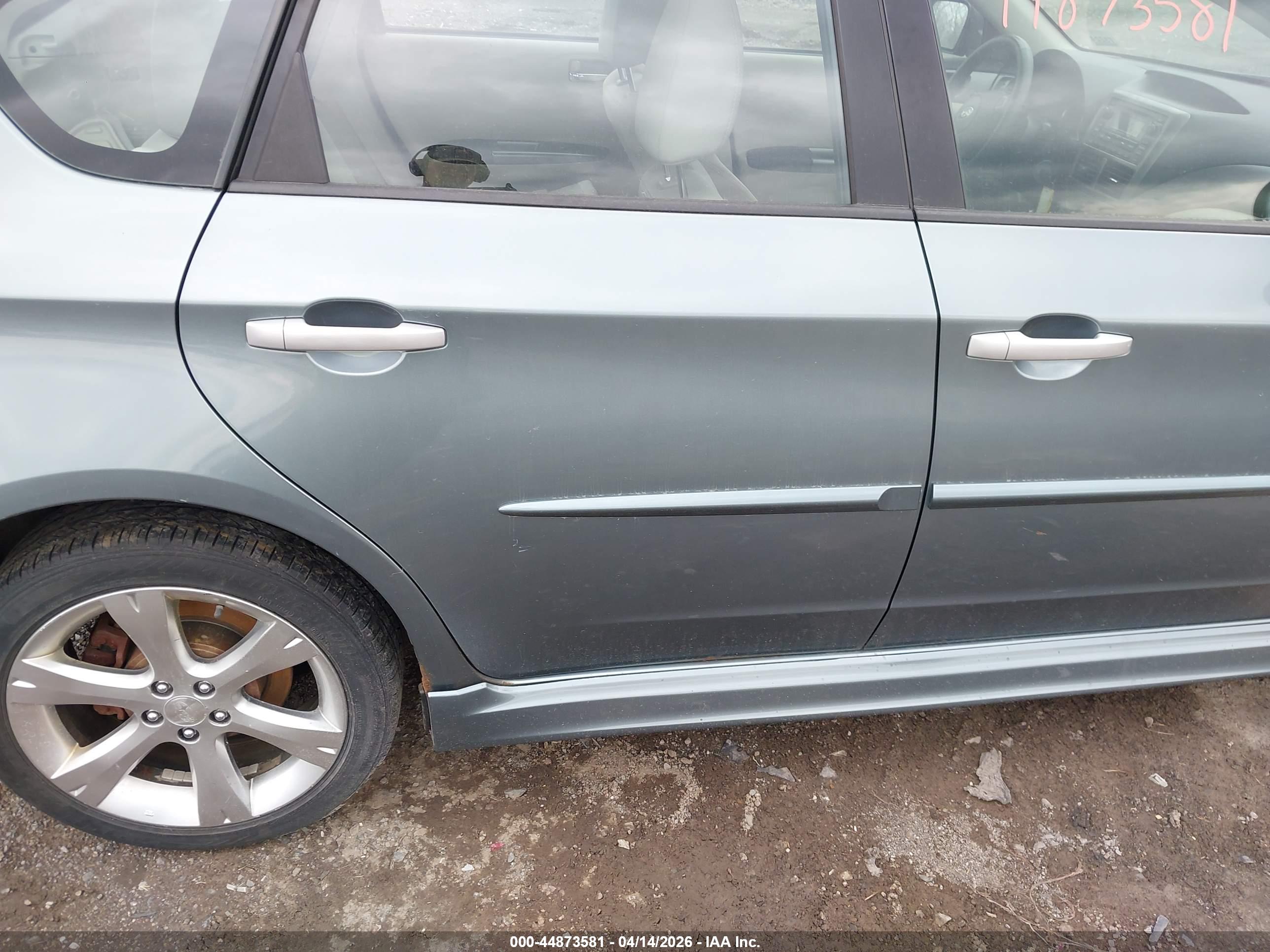 SUBARU IMPREZA image 6