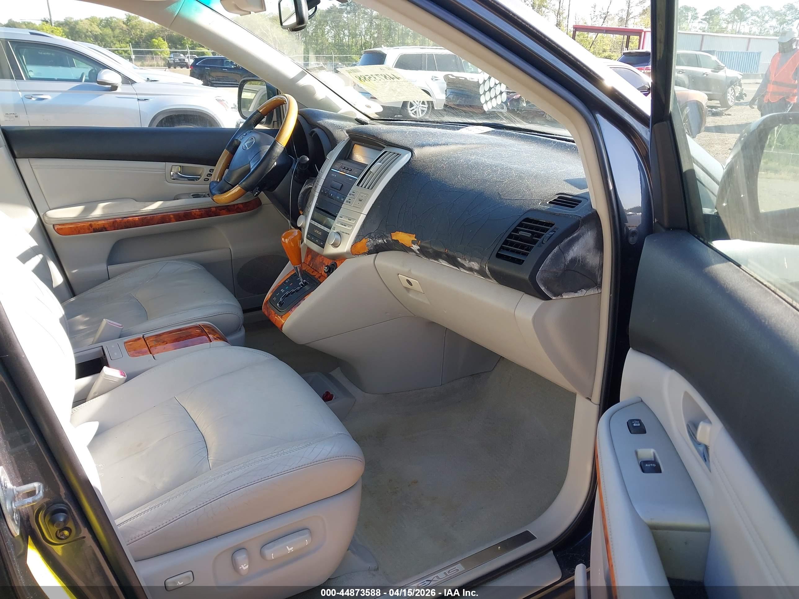 LEXUS RX image 5