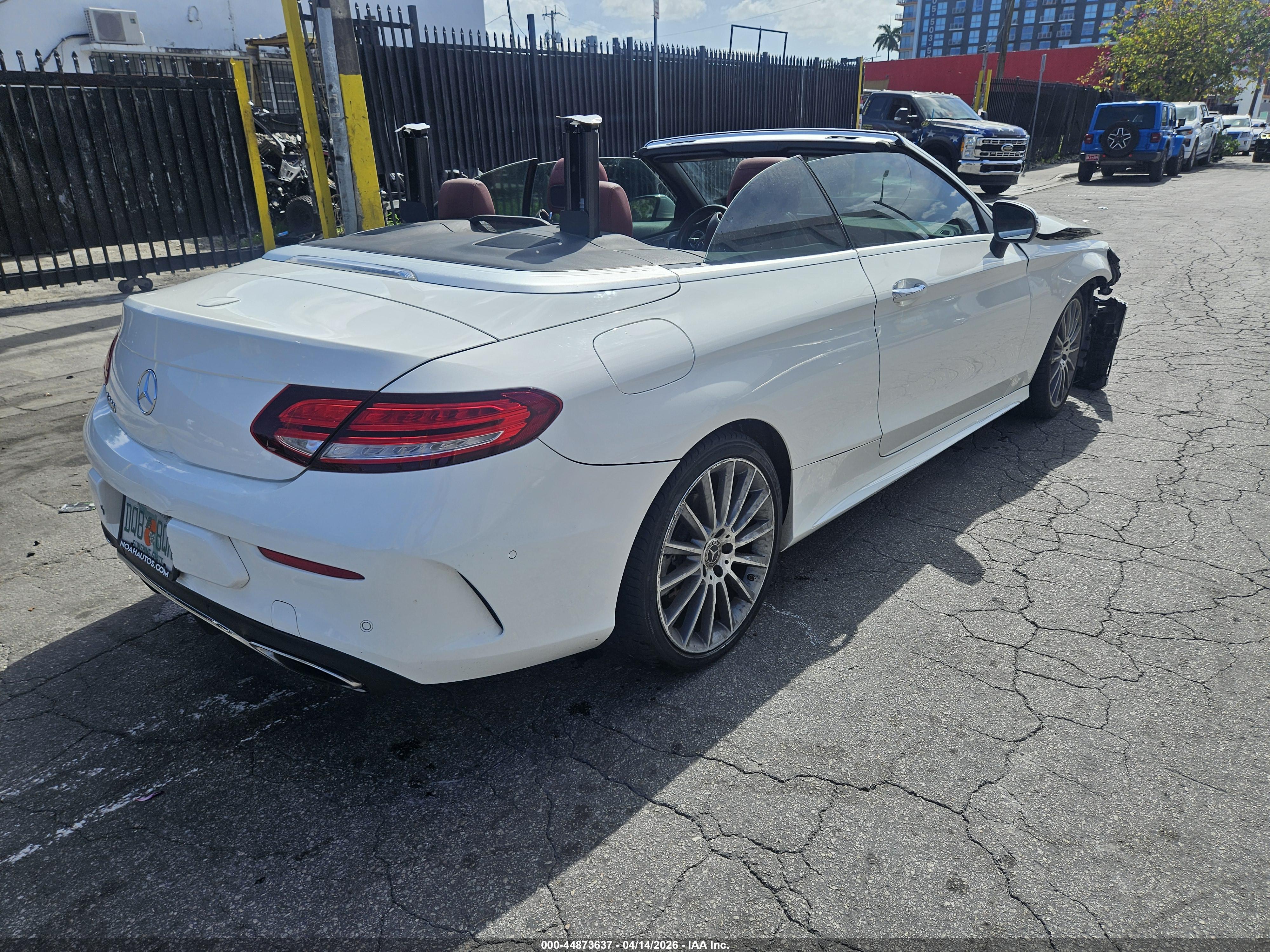 MERCEDES-BENZ C image 4