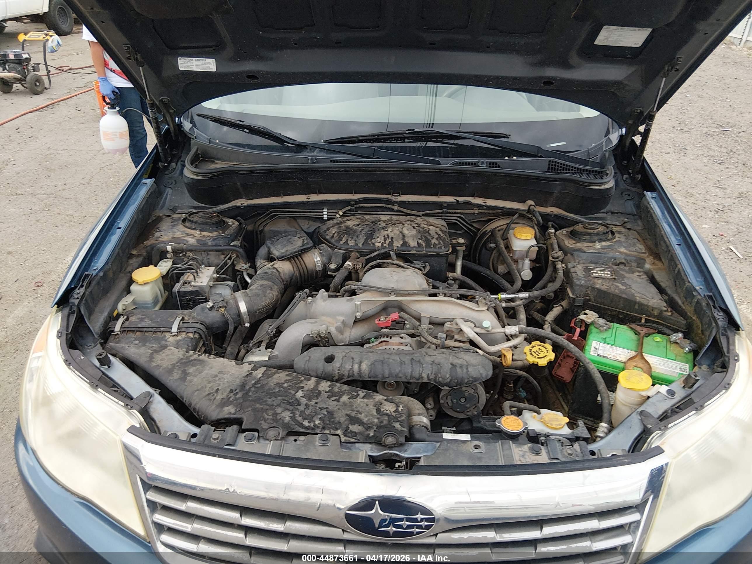 SUBARU FORESTER image 10