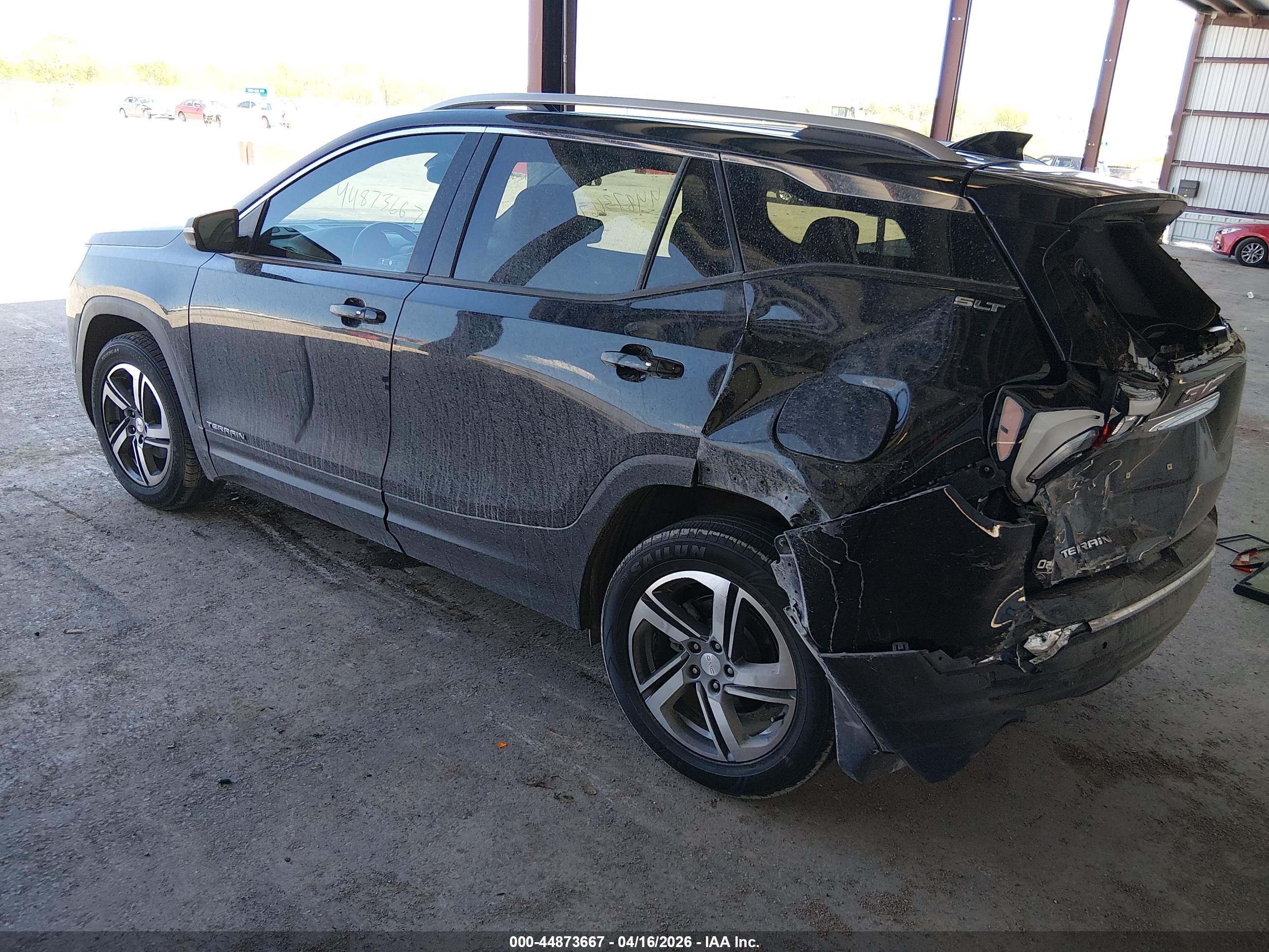 GMC TERRAIN image 3