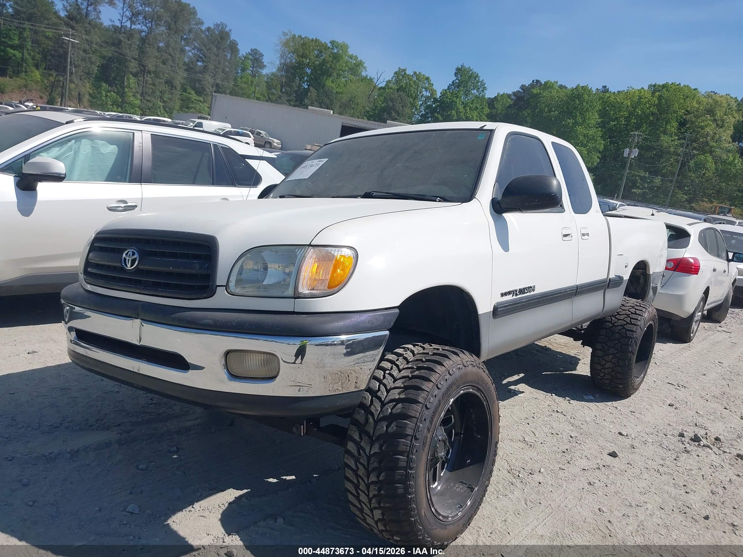 TOYOTA TUNDRA image 2