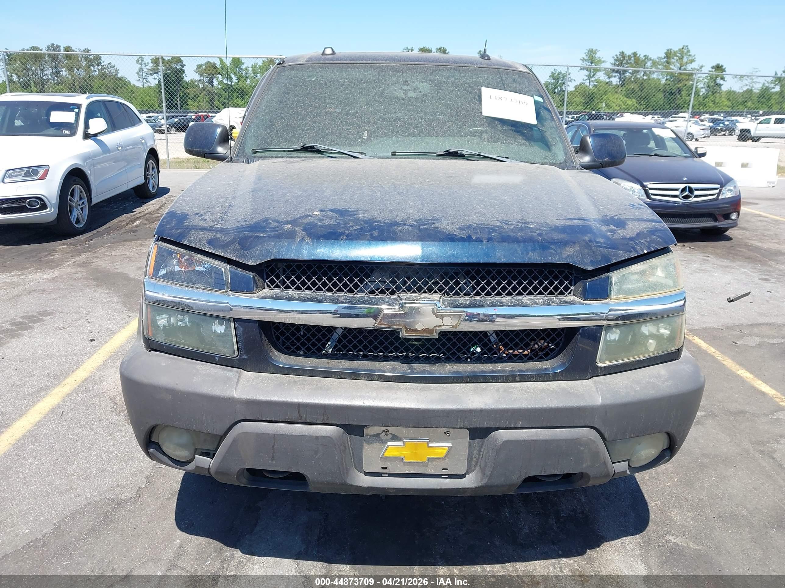 CHEVROLET AVALANCHE image 6