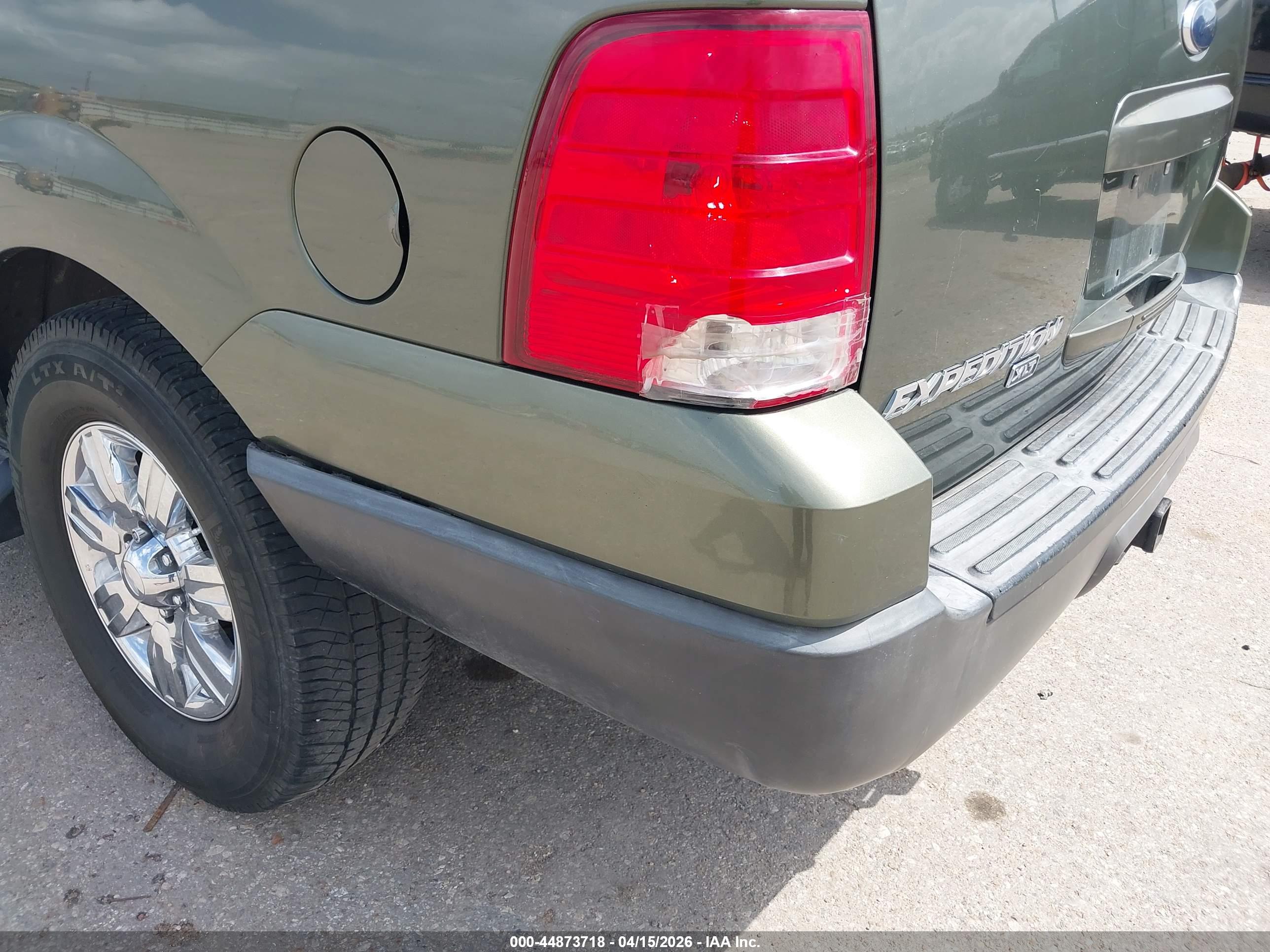 FORD EXPEDITION image 6