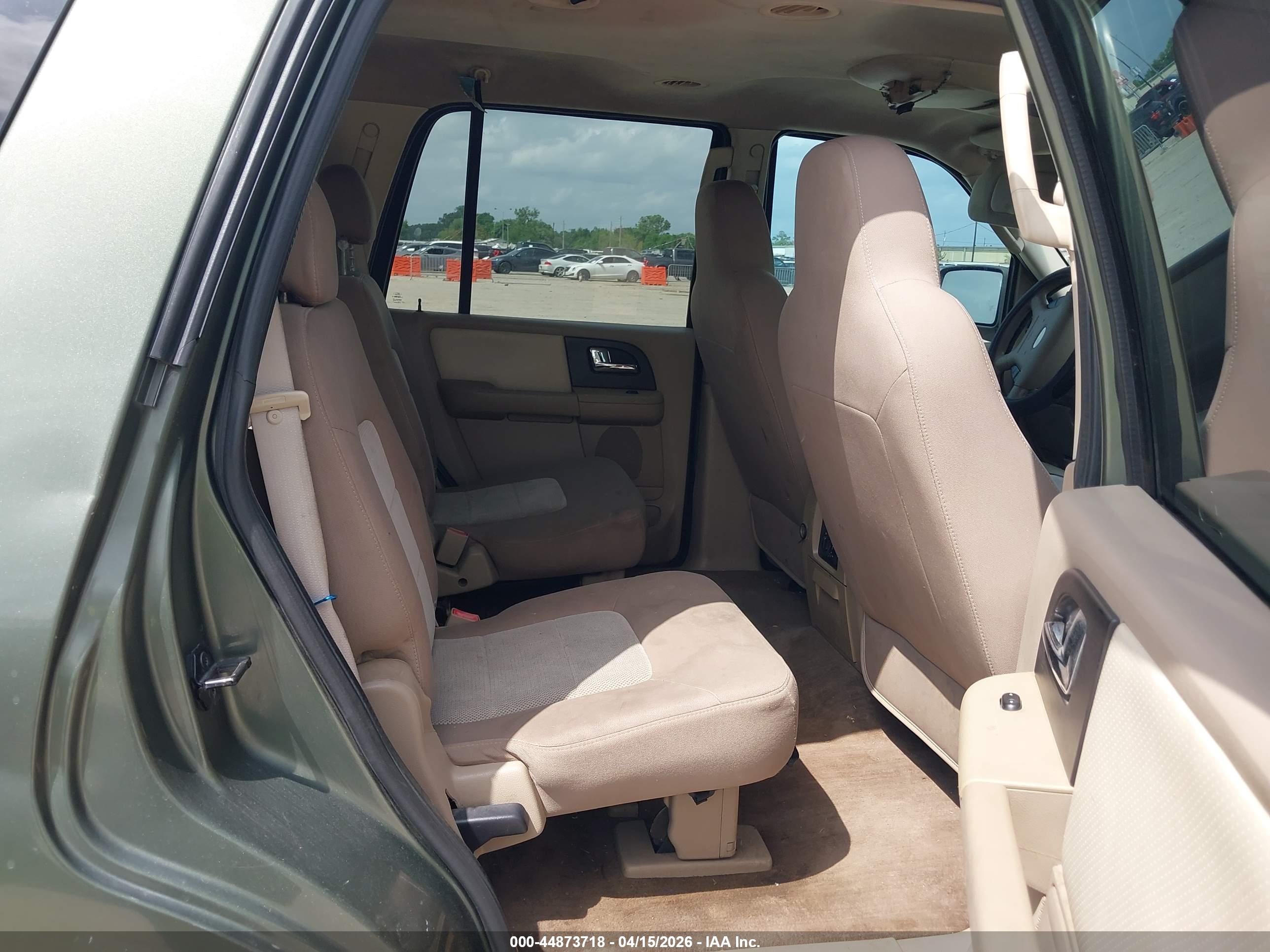 FORD EXPEDITION image 8