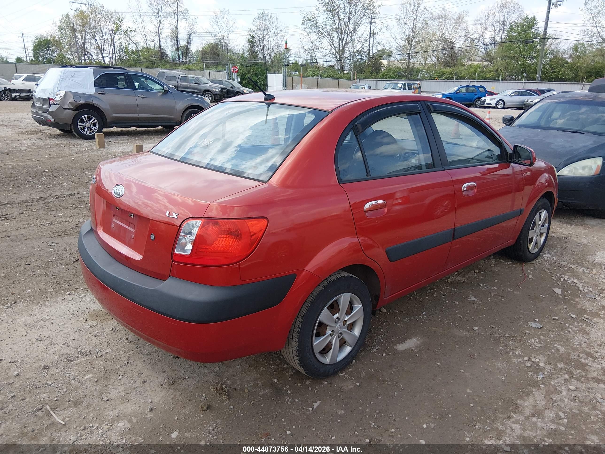 KIA RIO image 4