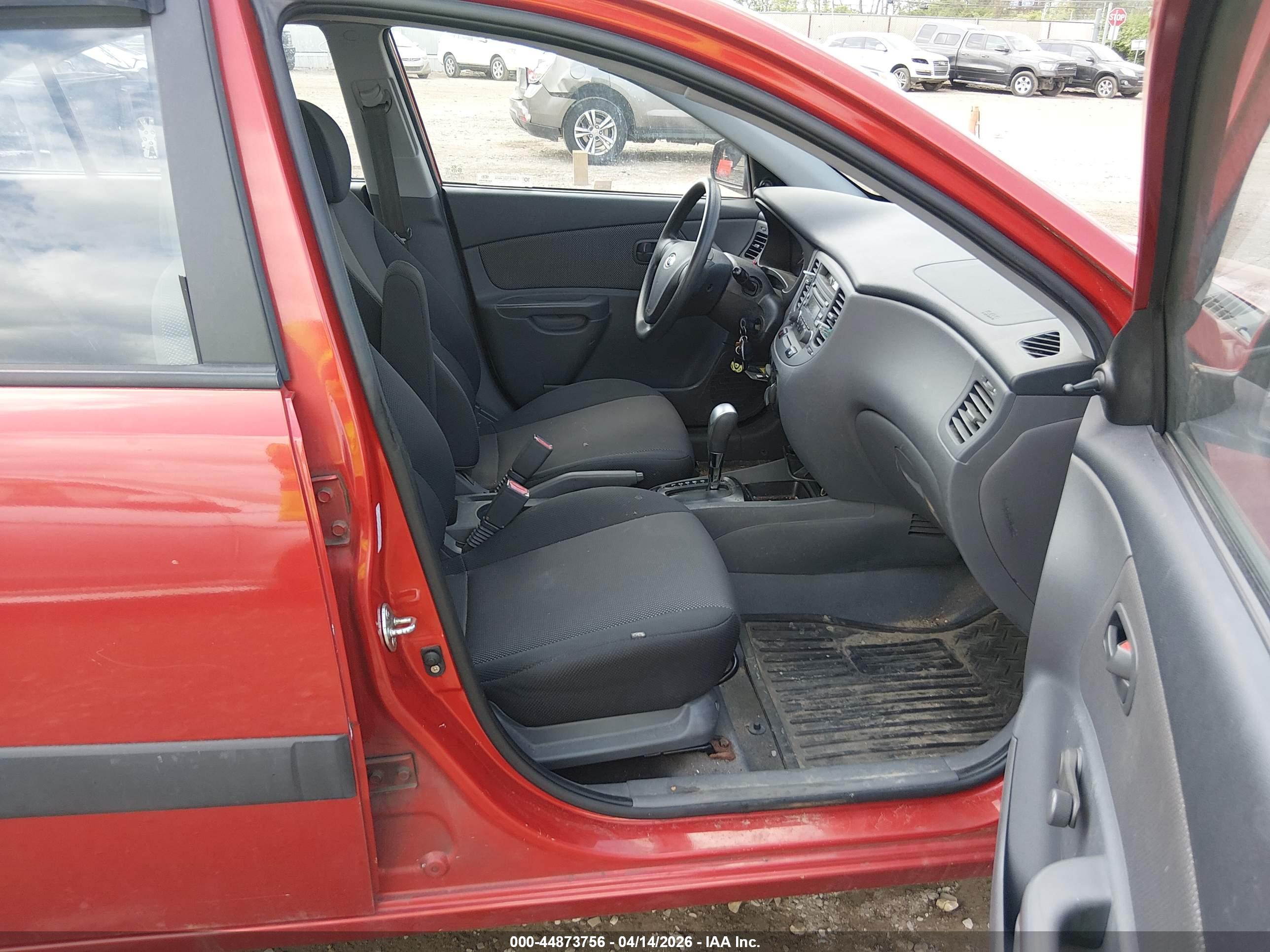 KIA RIO image 5