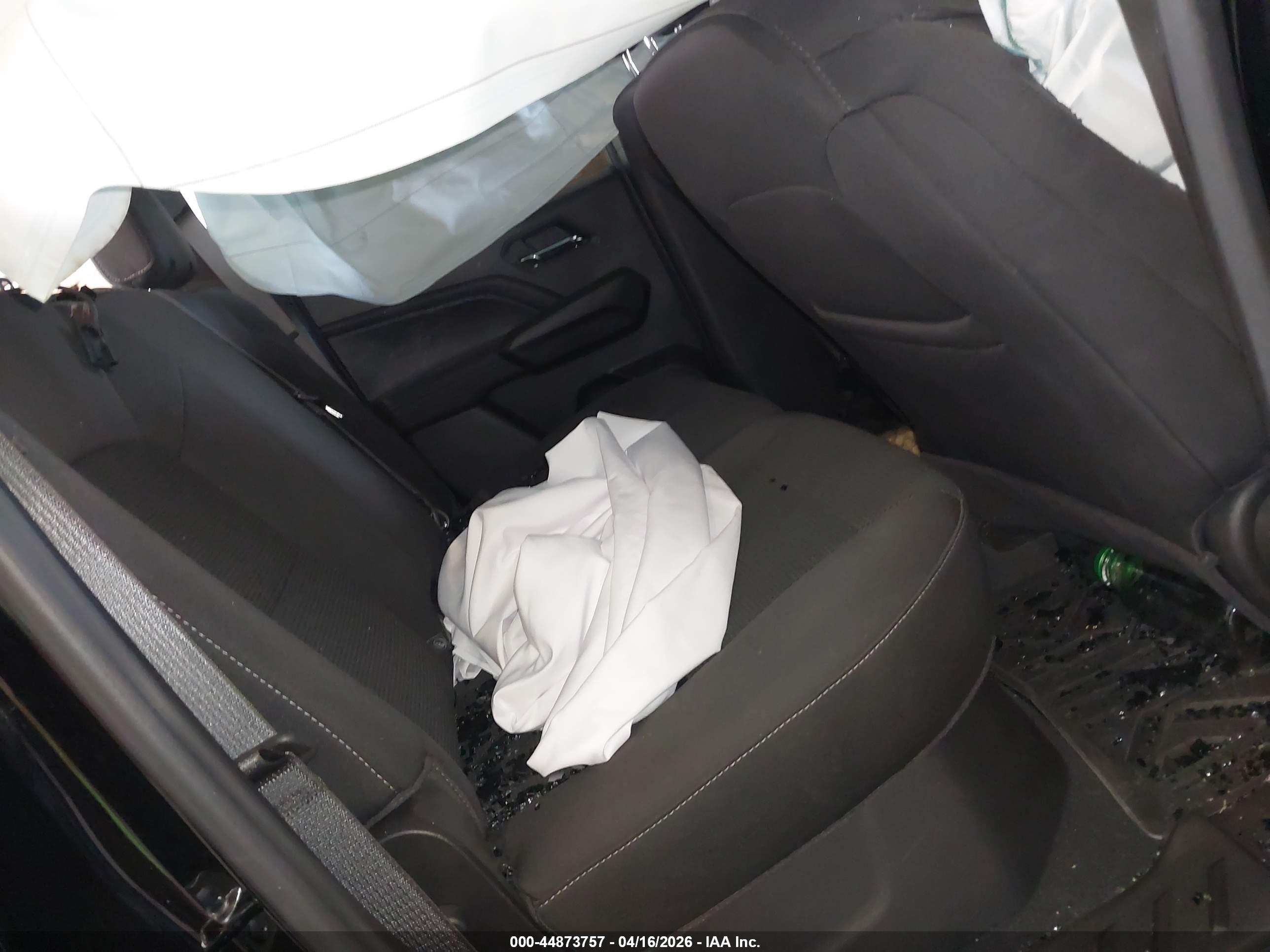 CHEVROLET COLORADO image 8