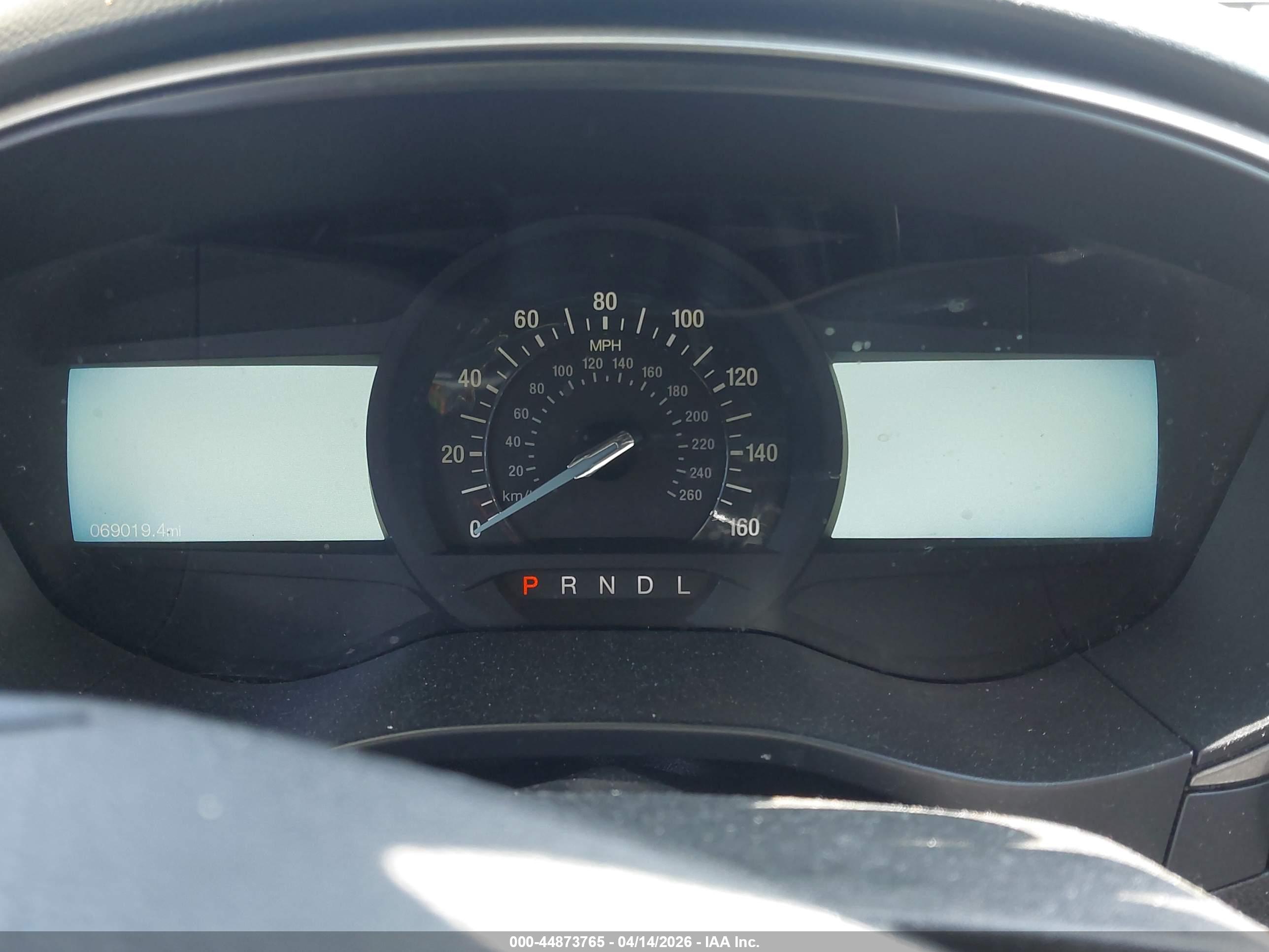 FORD FUSION image 7