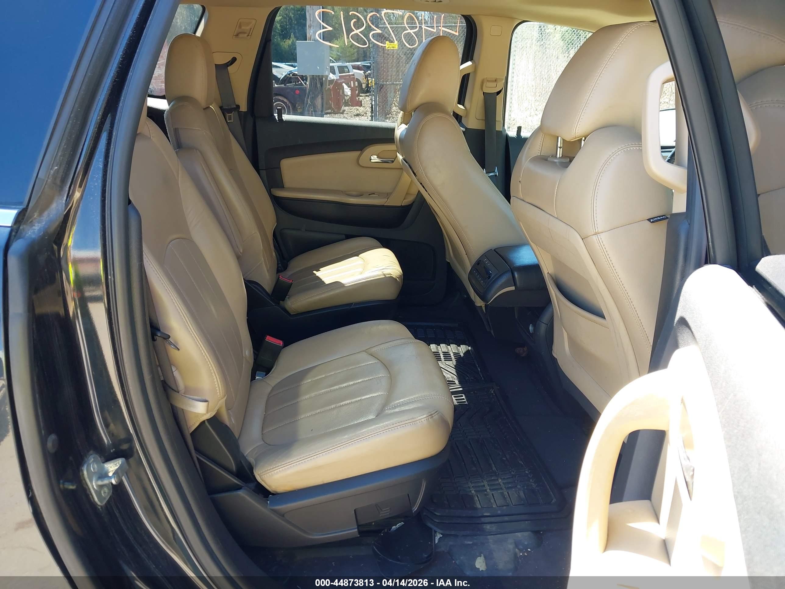CHEVROLET TRAVERSE image 8