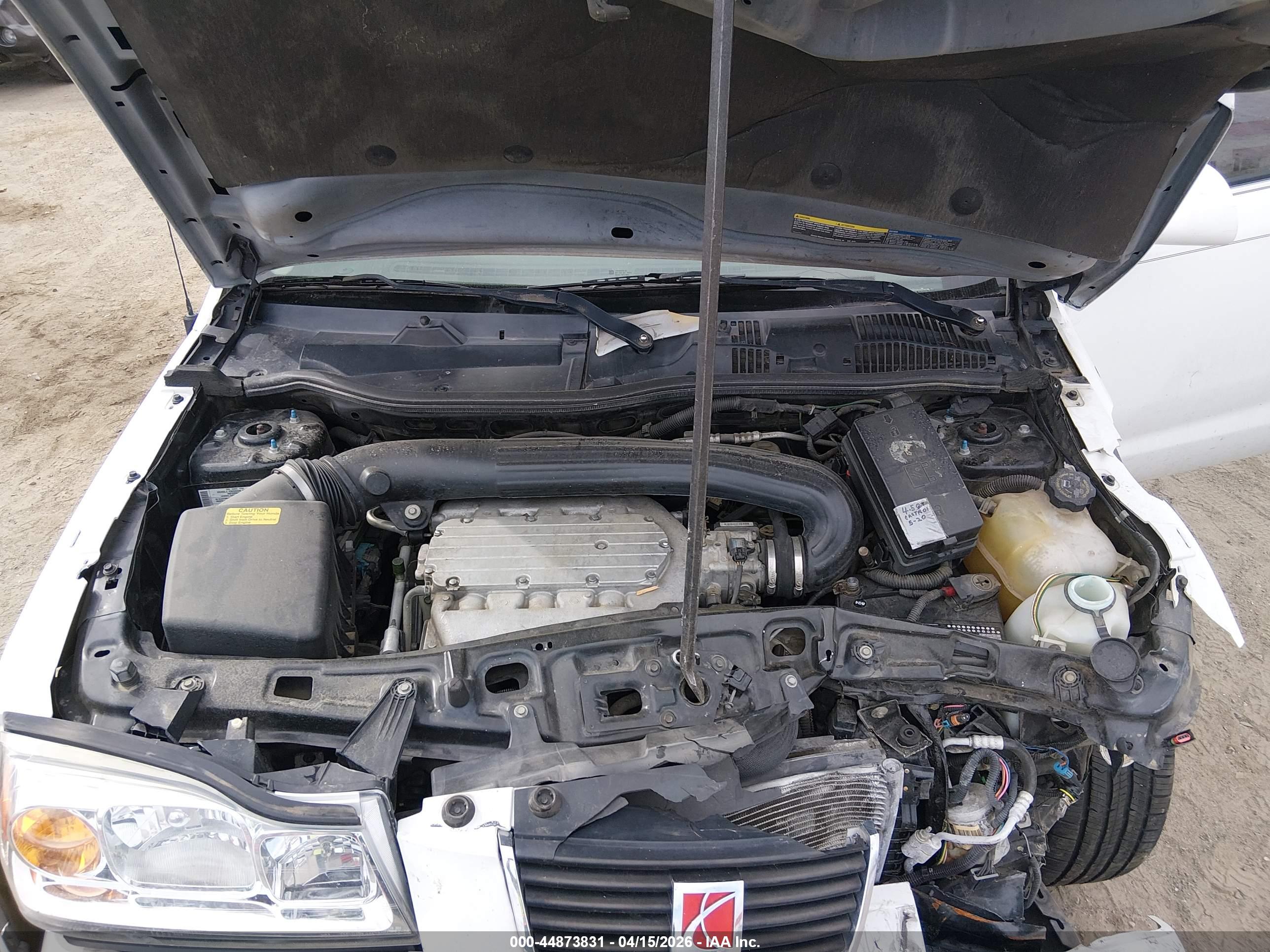 SATURN VUE image 10