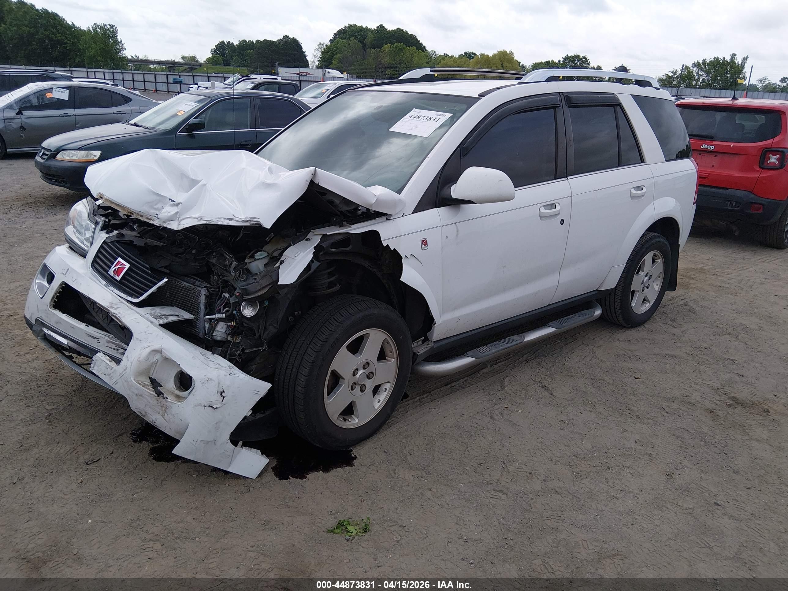 SATURN VUE image 2