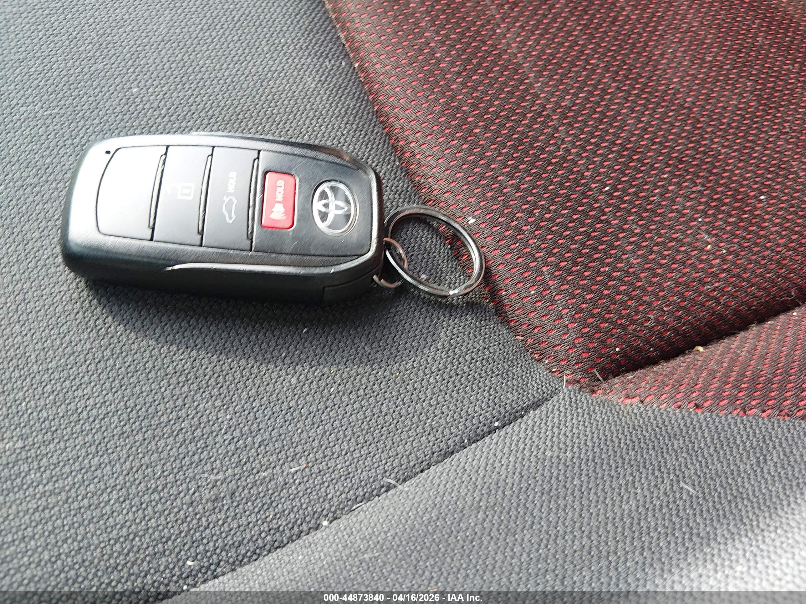 TOYOTA COROLLA image 11