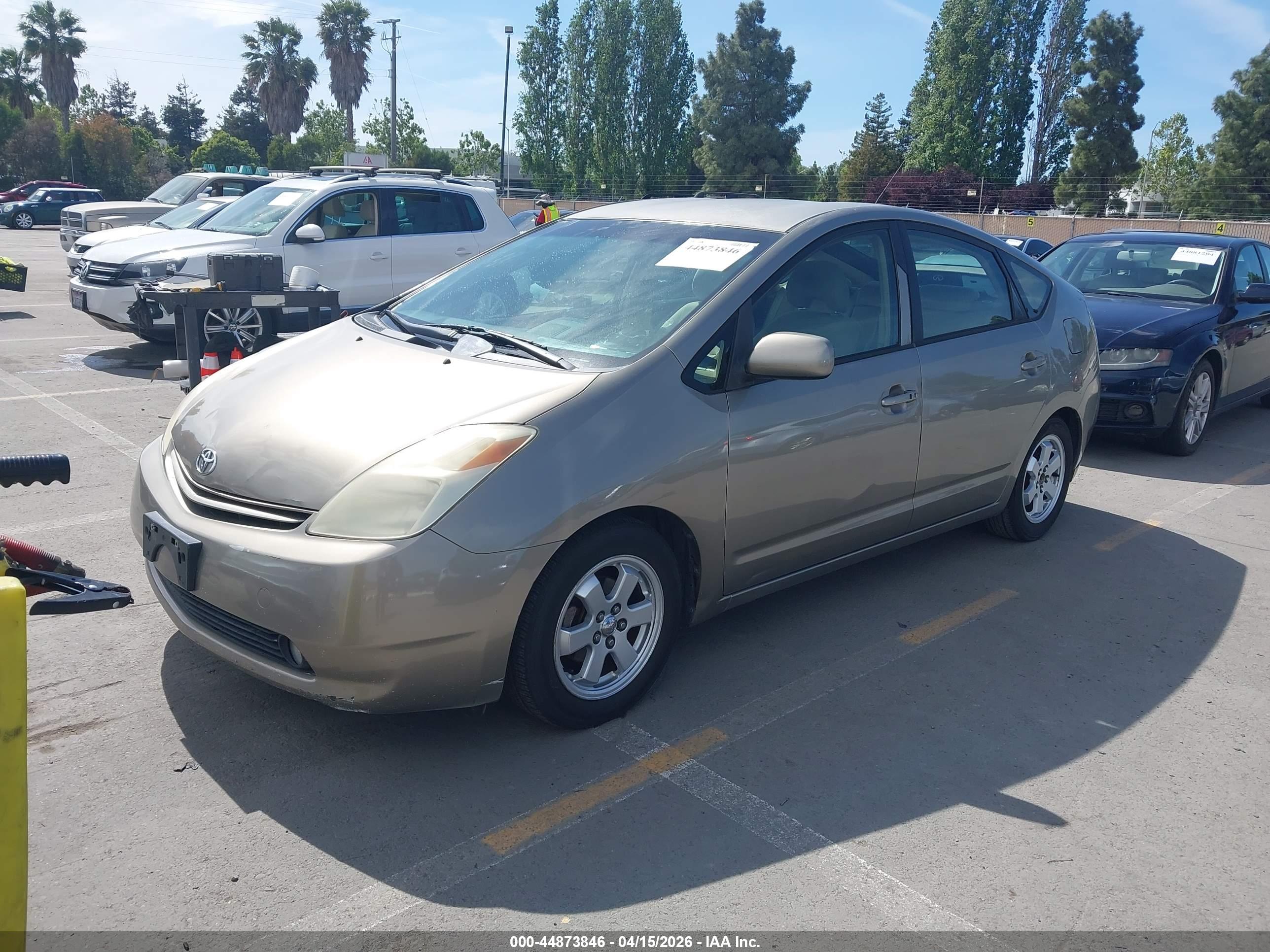 TOYOTA PRIUS image 2