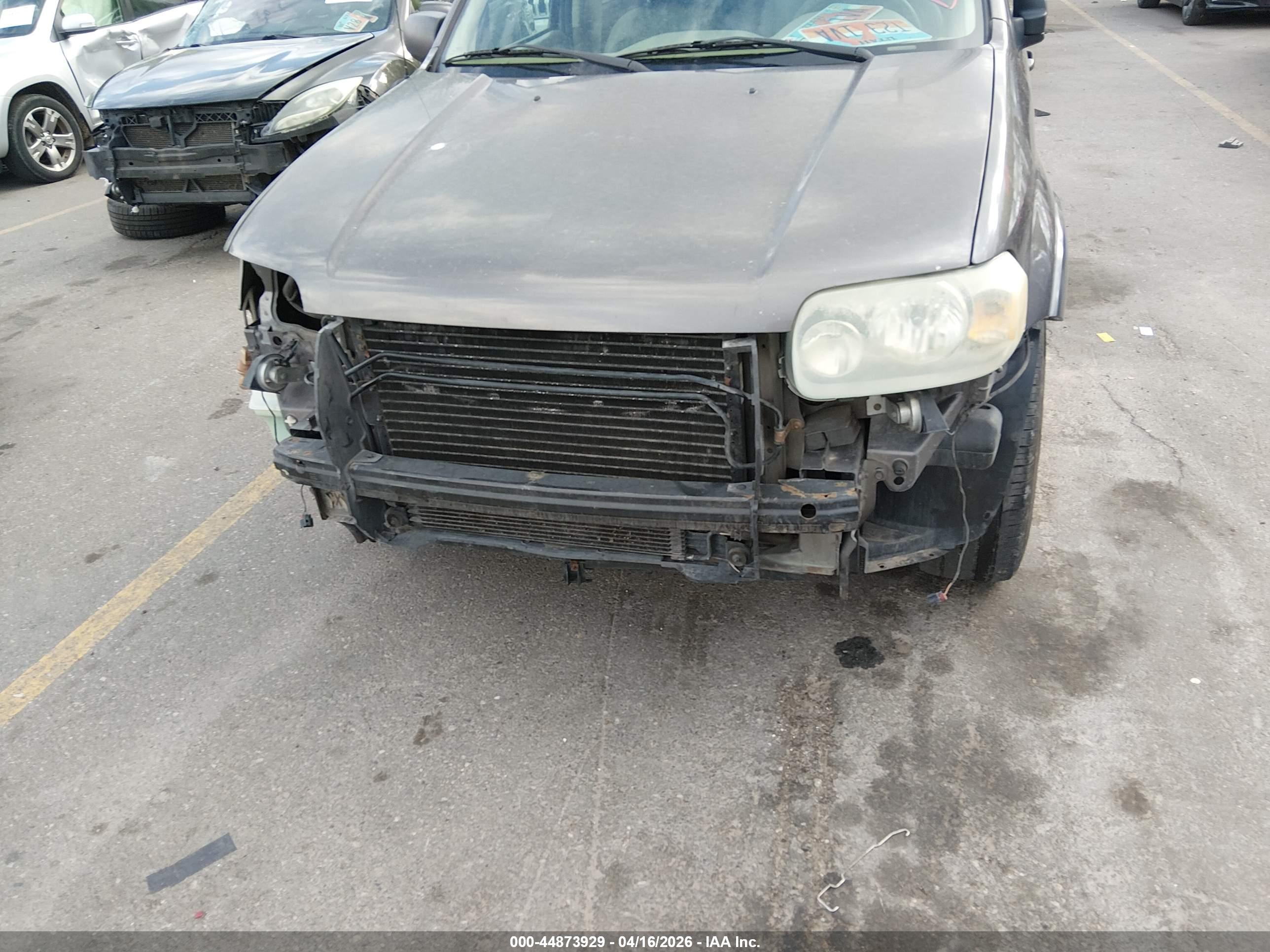 FORD ESCAPE image 6