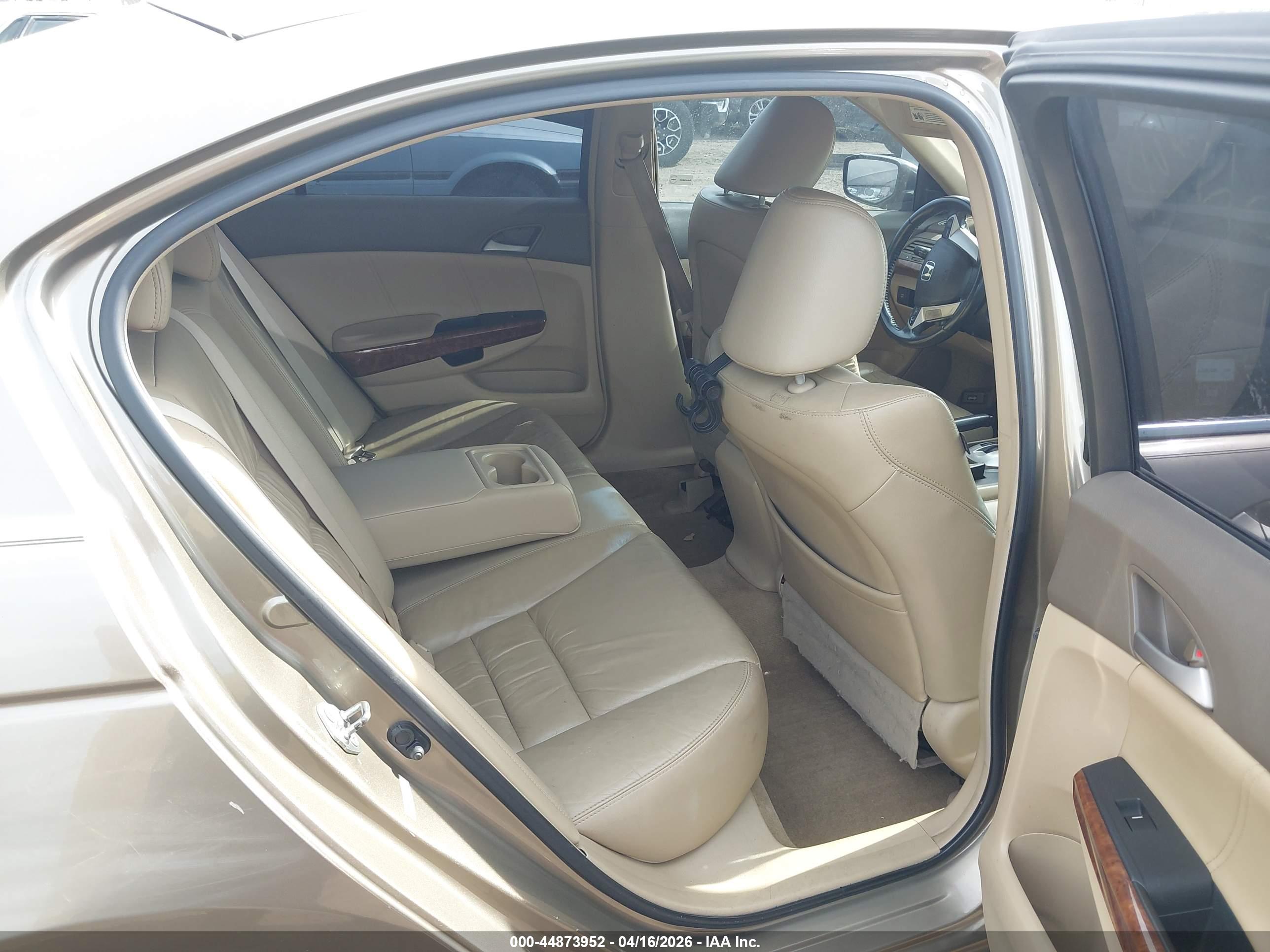 HONDA ACCORD image 8