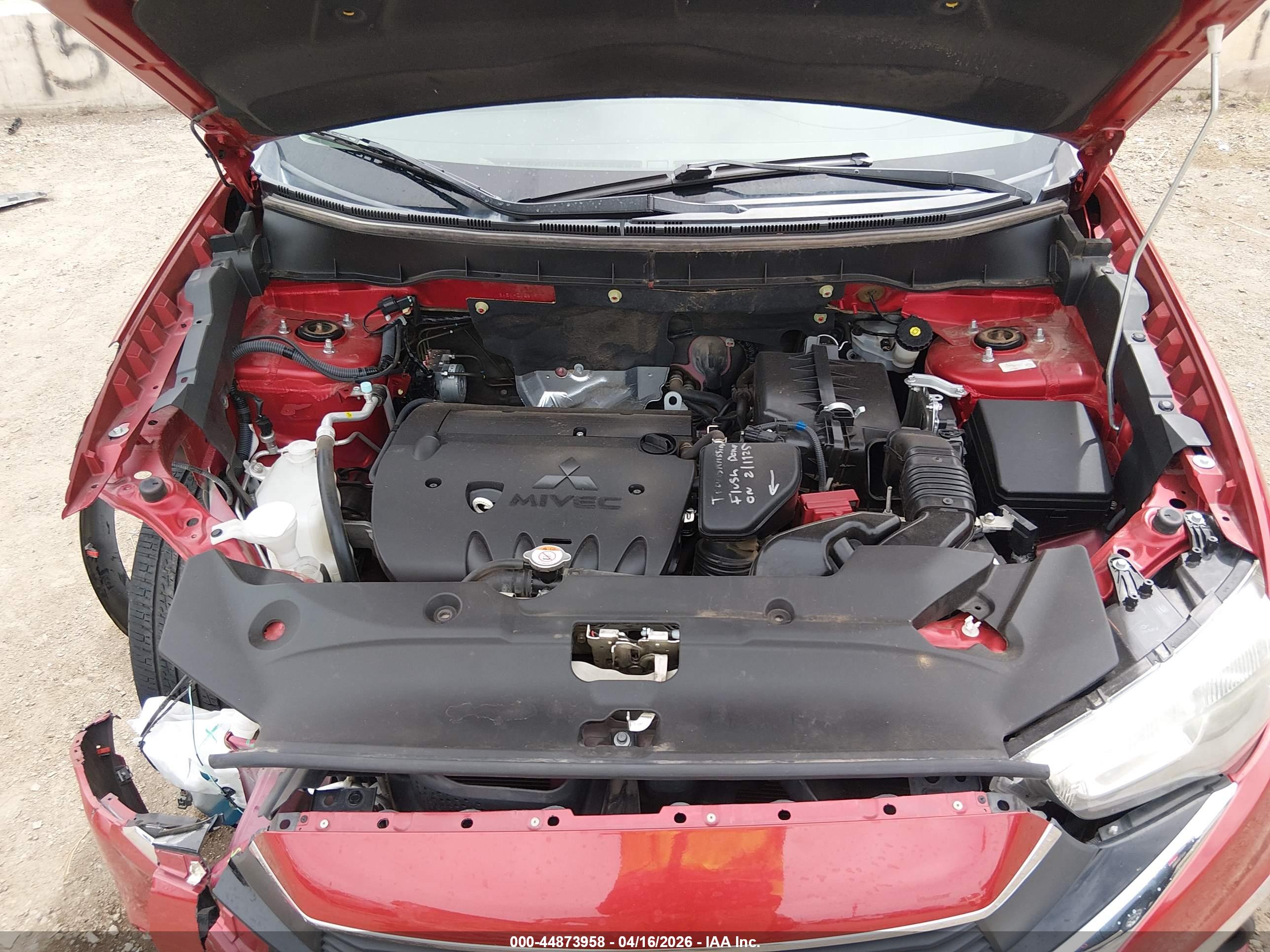 MITSUBISHI OUTLANDER image 10