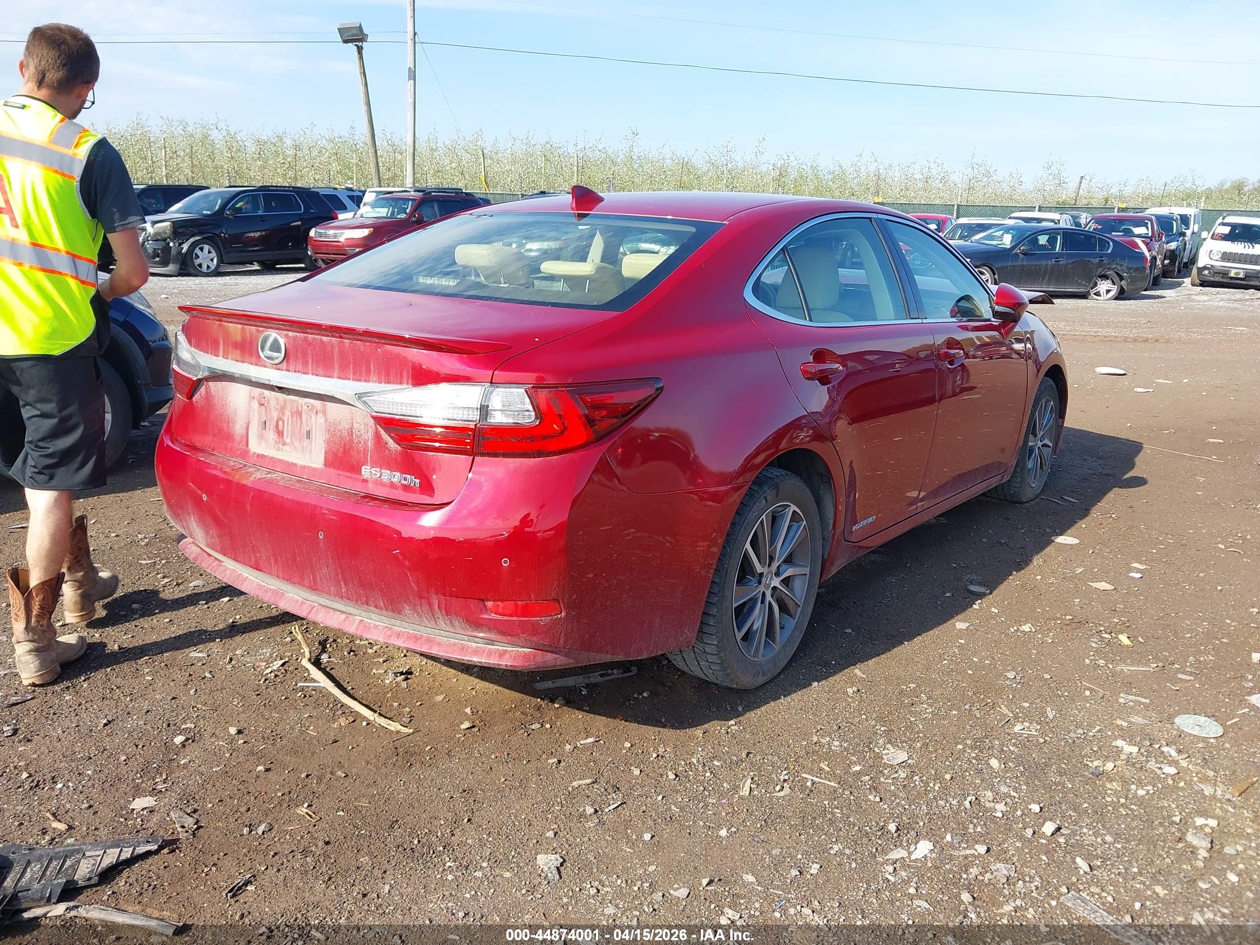 LEXUS ES image 4