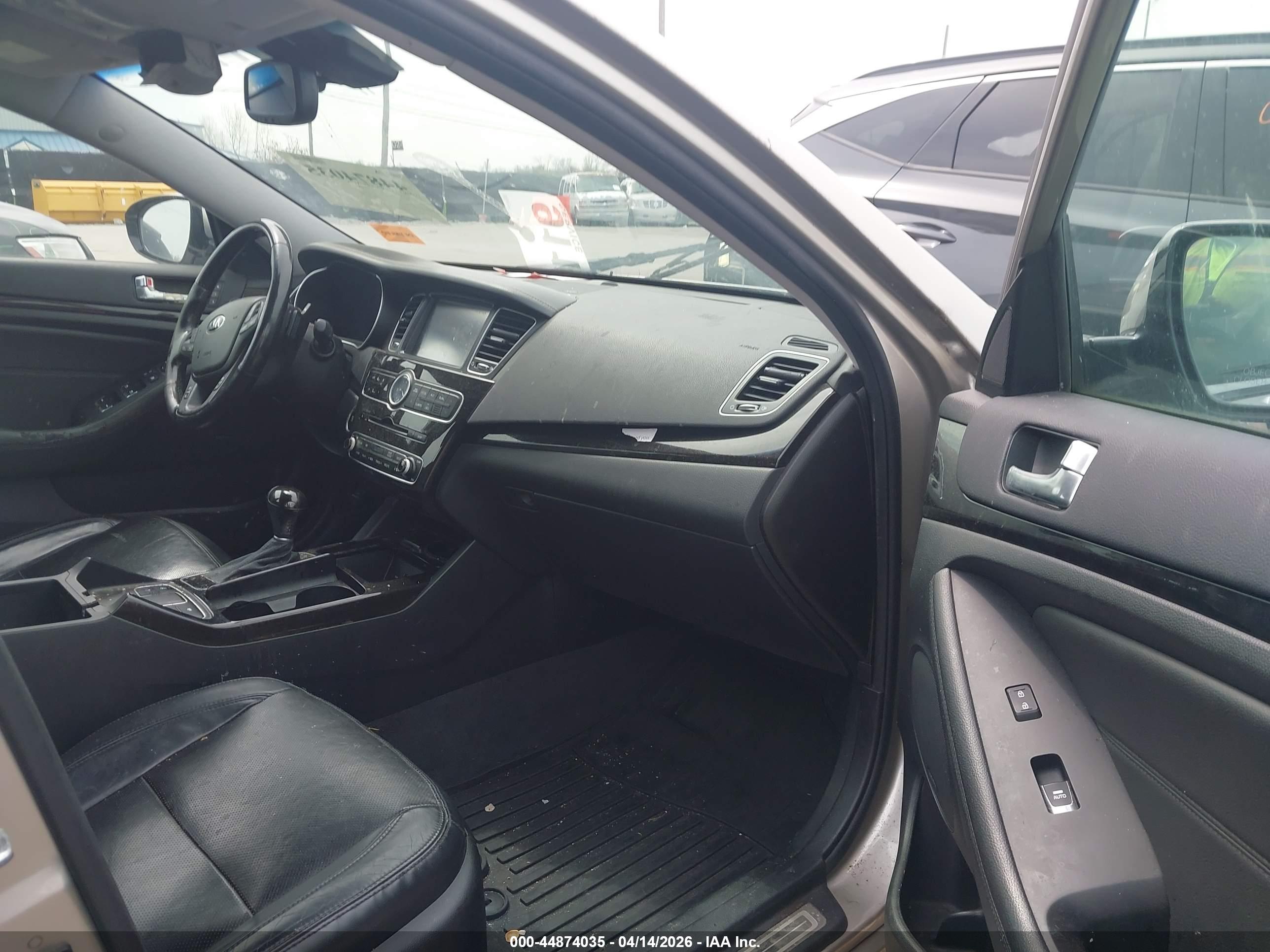 KIA CADENZA image 5