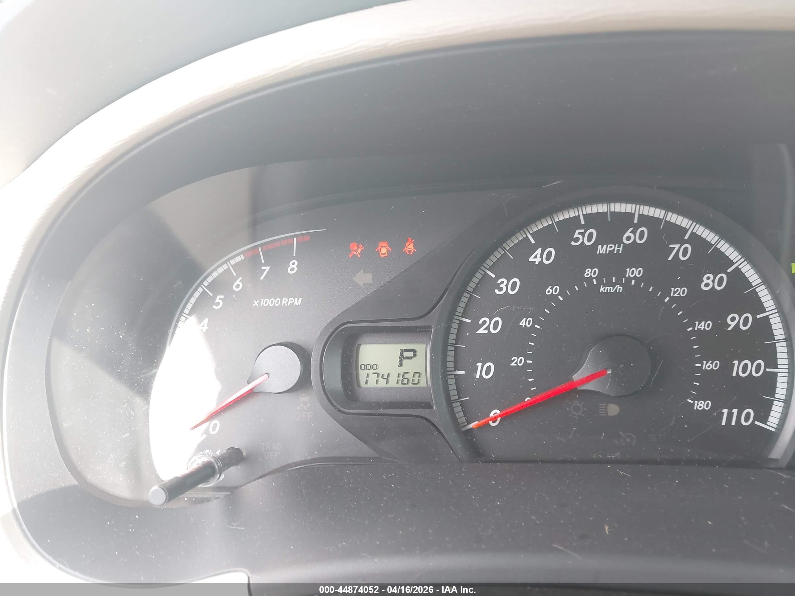 TOYOTA SIENNA image 7