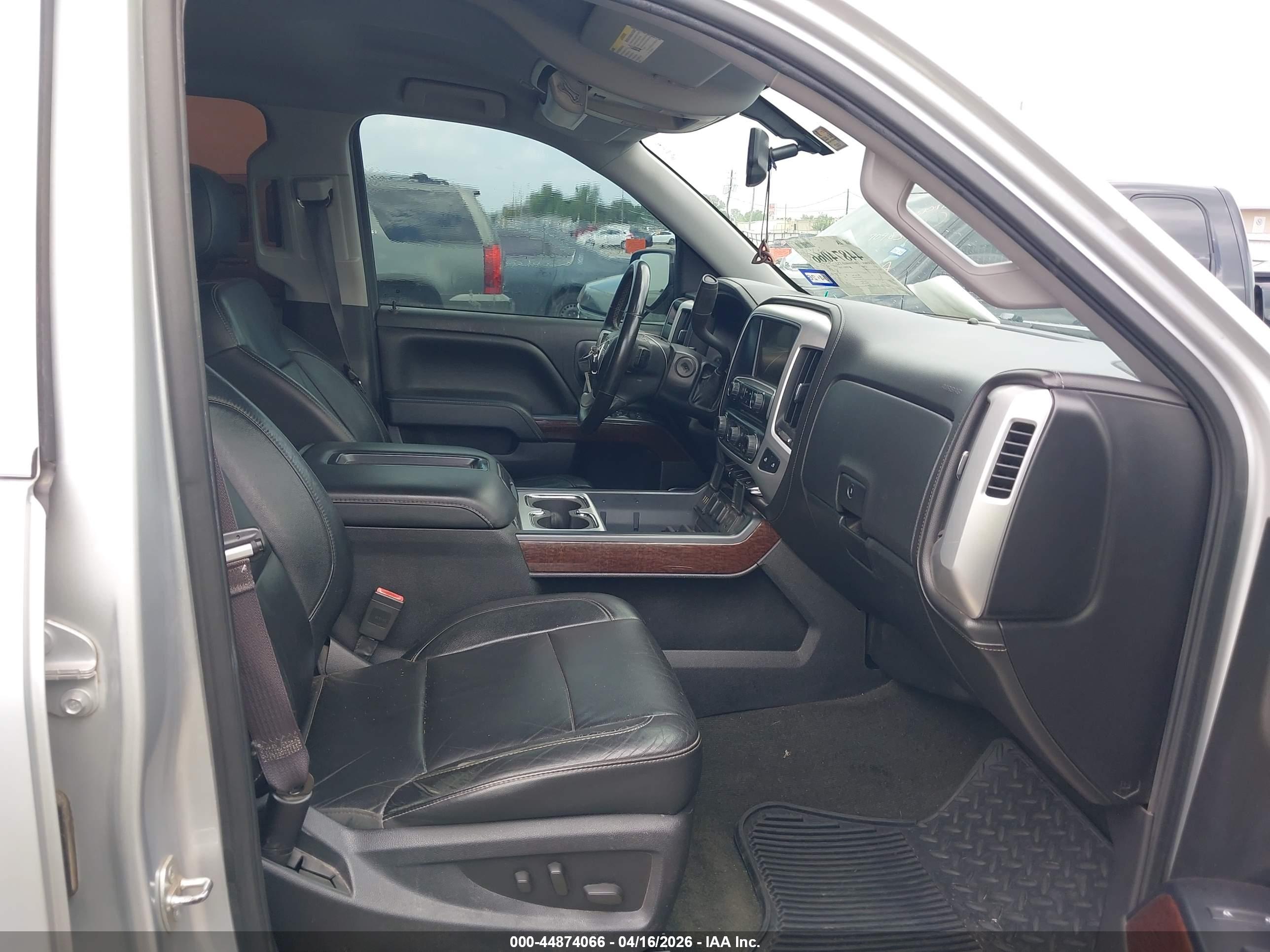 GMC SIERRA image 5