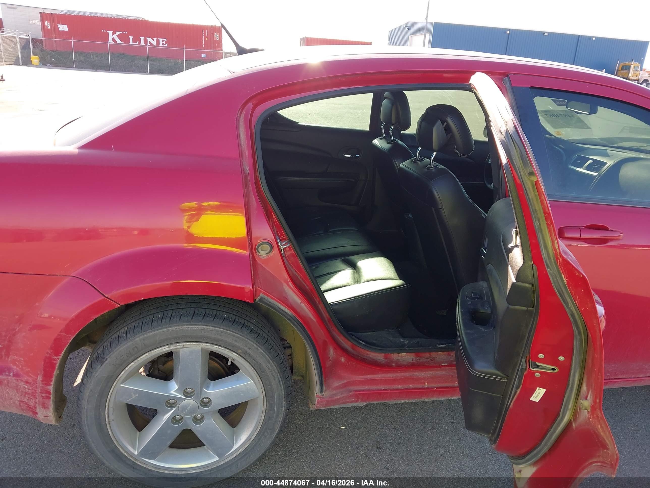 DODGE AVENGER image 8