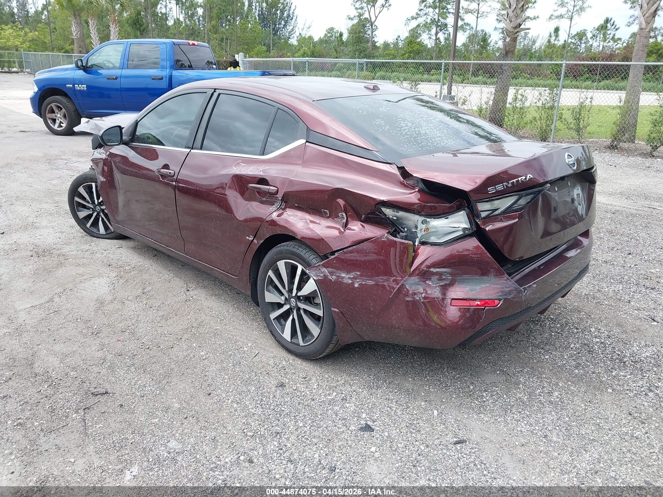 NISSAN SENTRA image 3