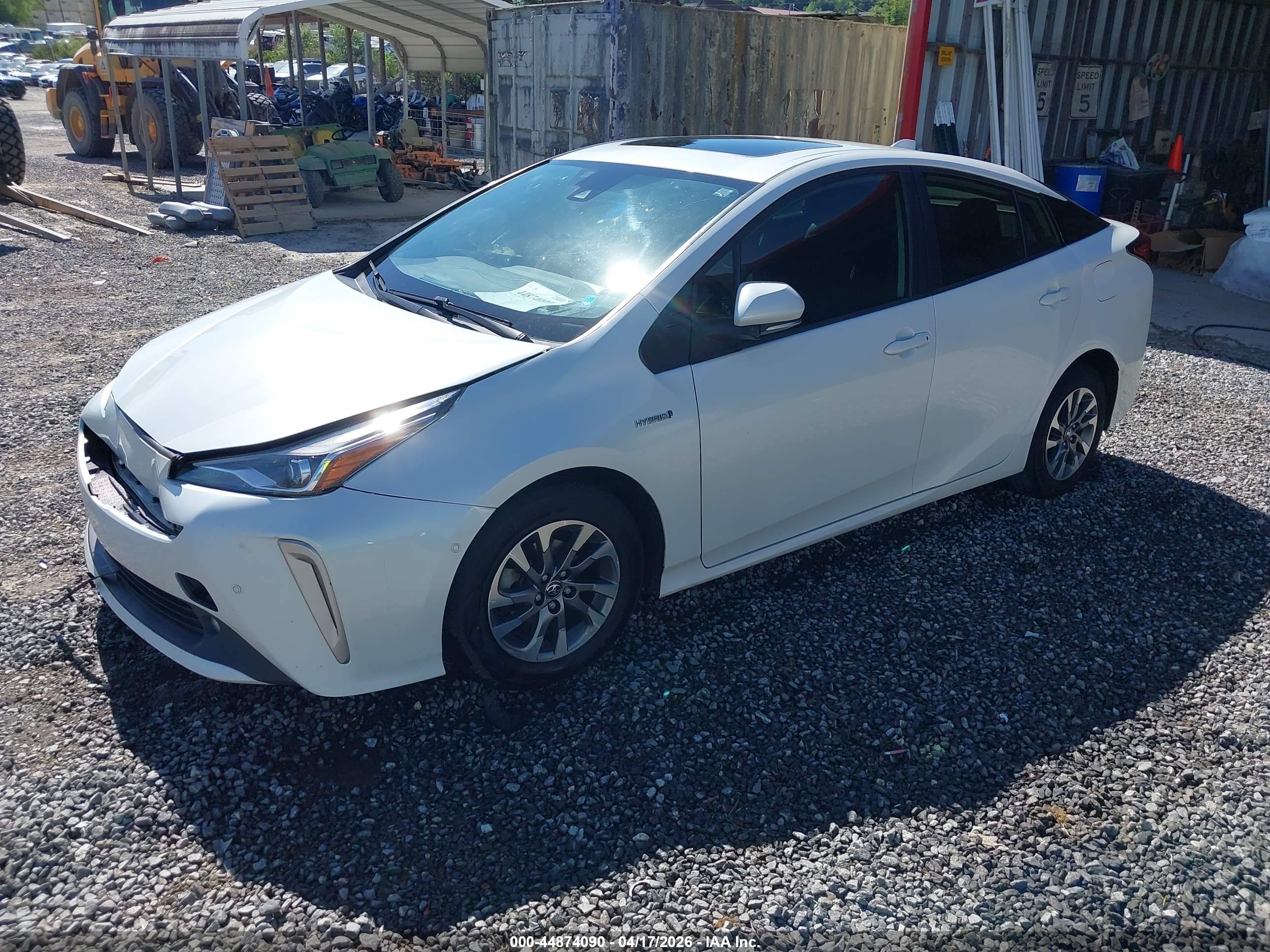 TOYOTA PRIUS image 2
