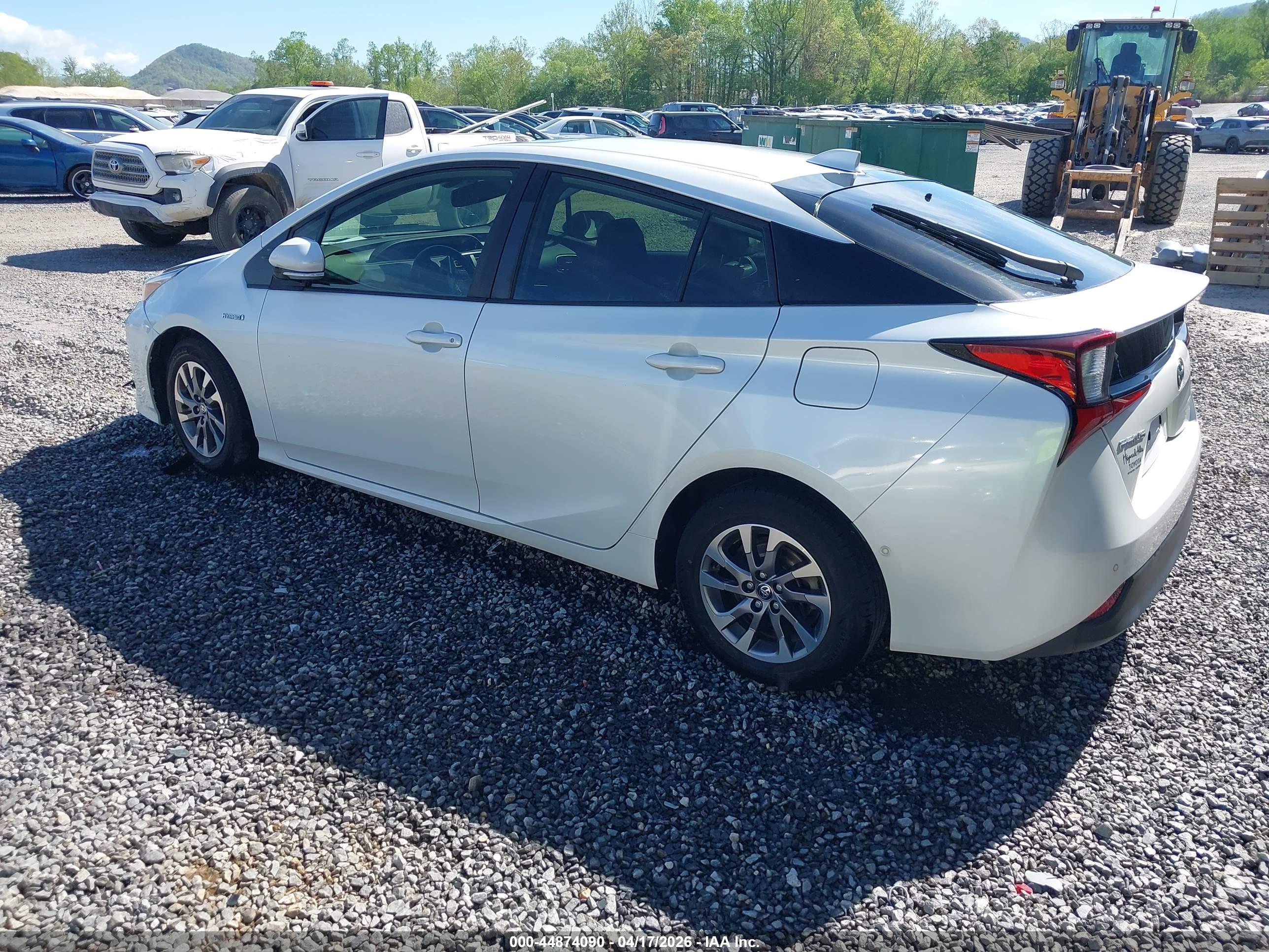 TOYOTA PRIUS image 3