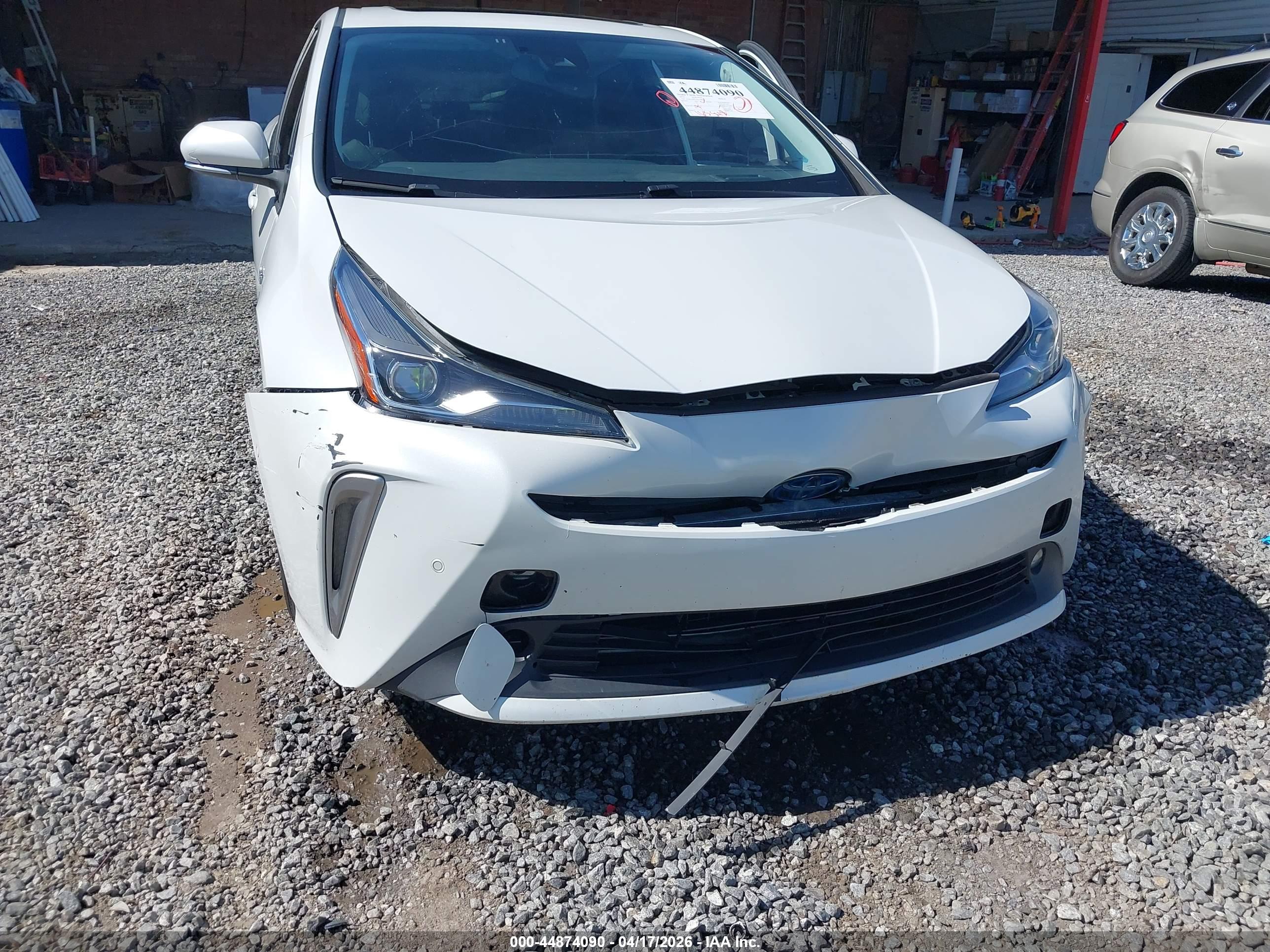 TOYOTA PRIUS image 6