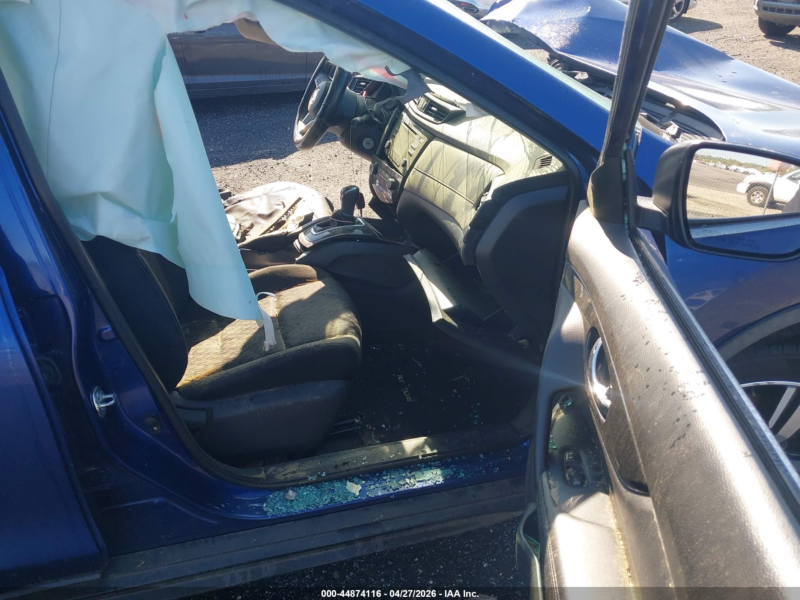 NISSAN ROGUE image 5