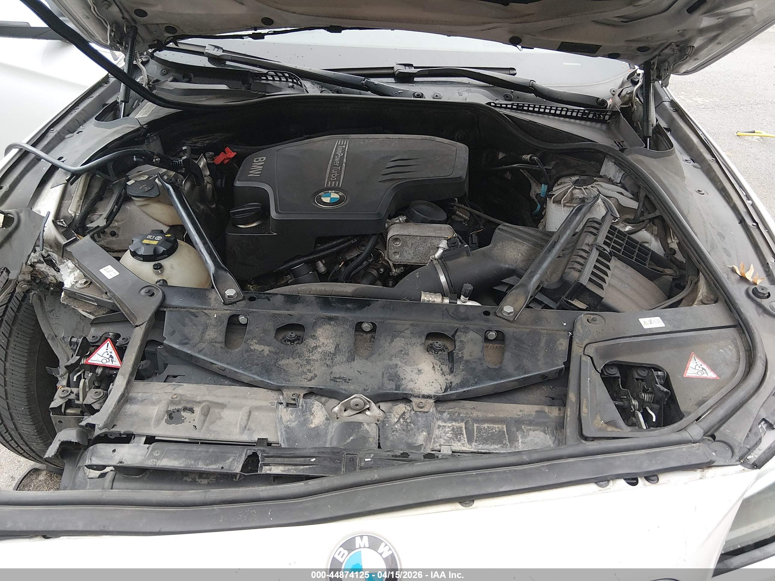 BMW 528I image 10