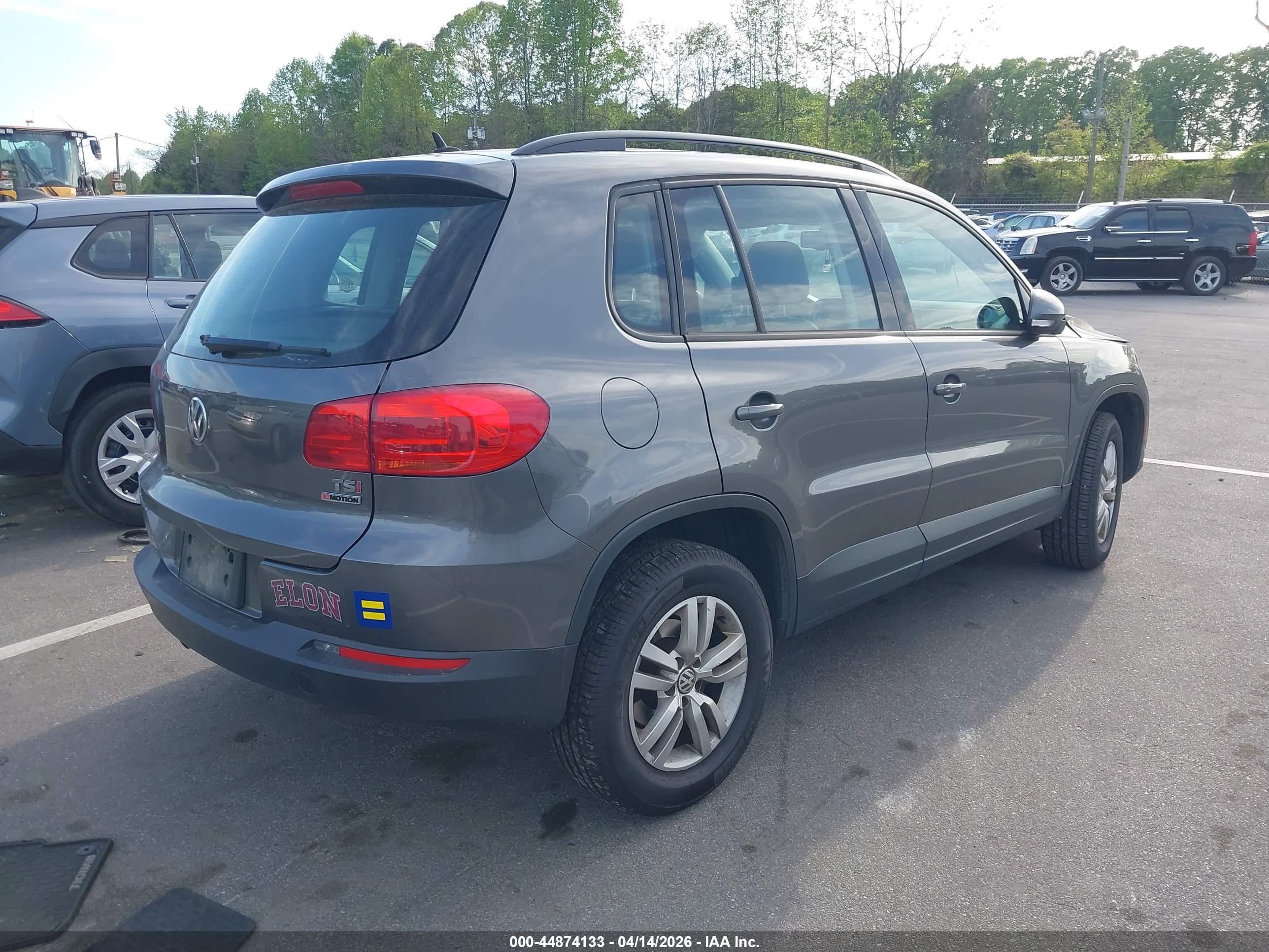 VOLKSWAGEN TIGUAN image 4