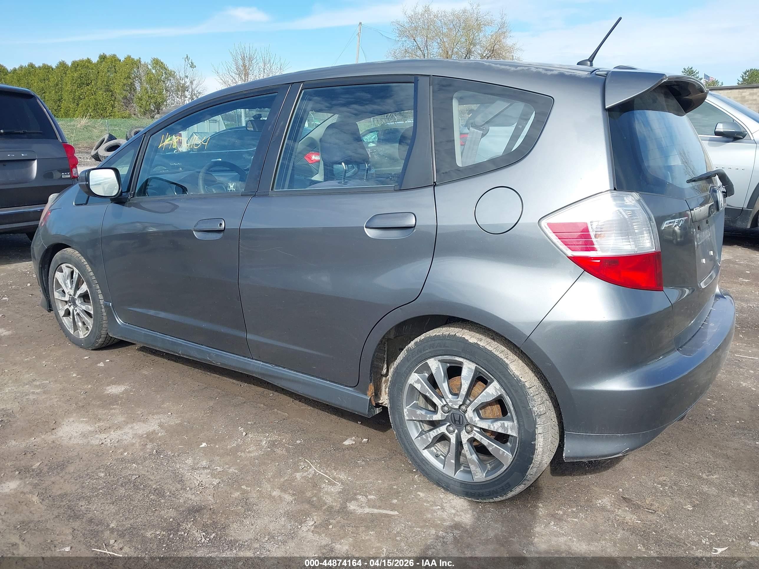 HONDA FIT image 3