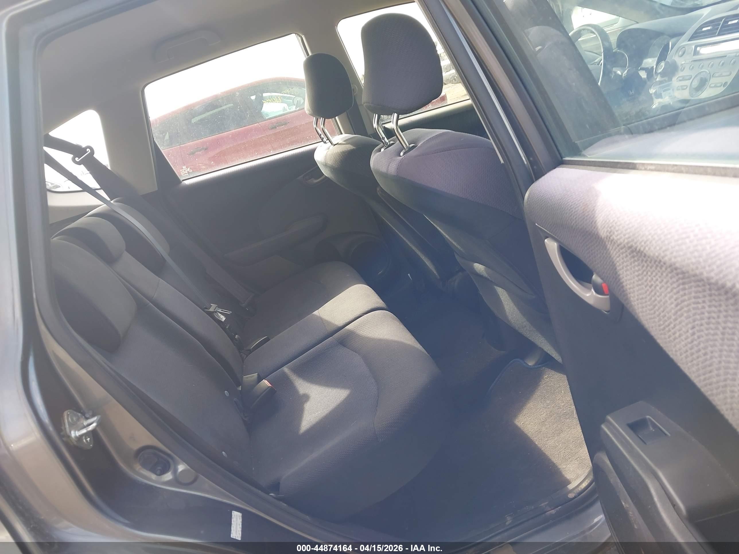 HONDA FIT image 8
