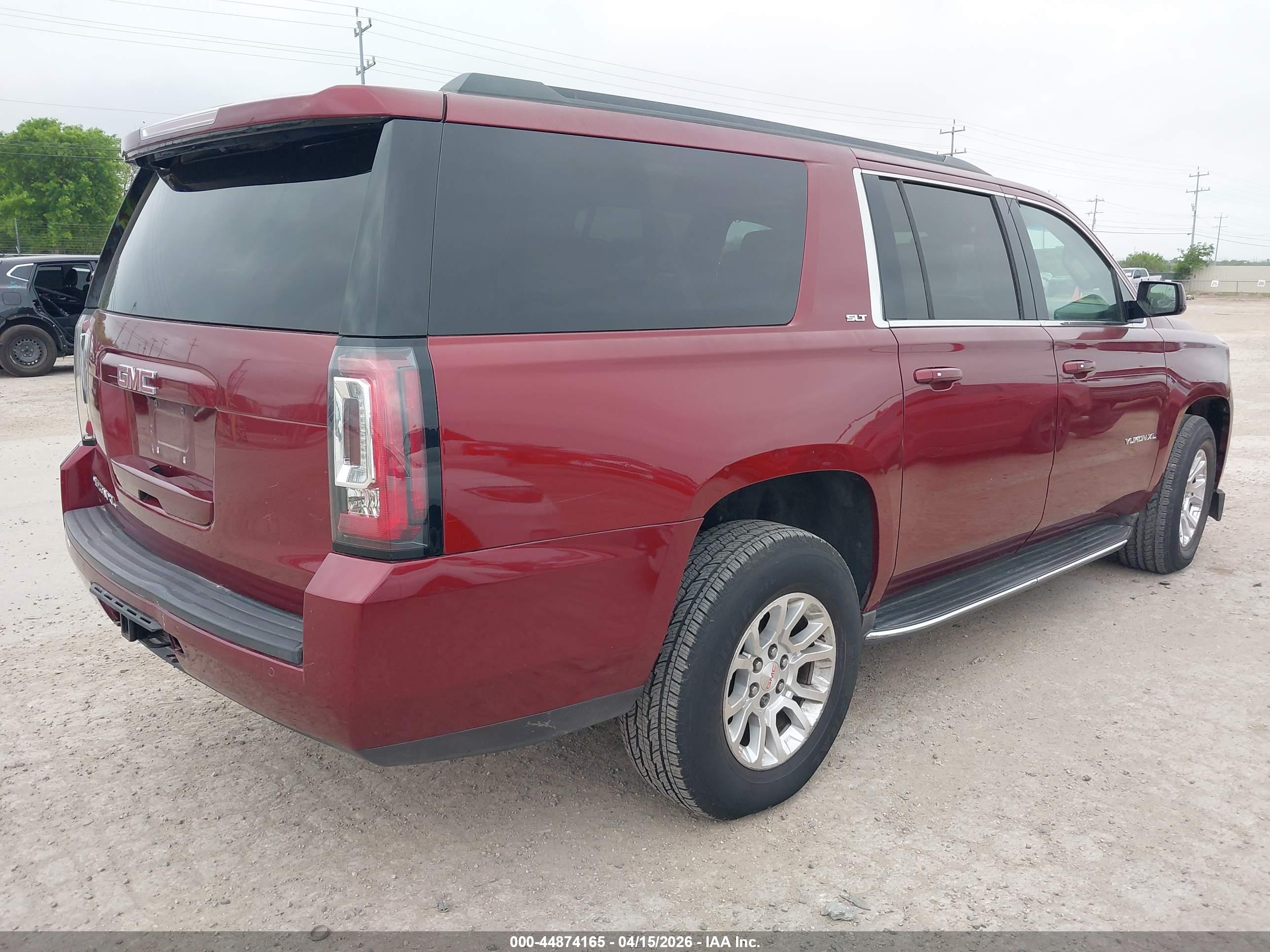 GMC YUKON image 4