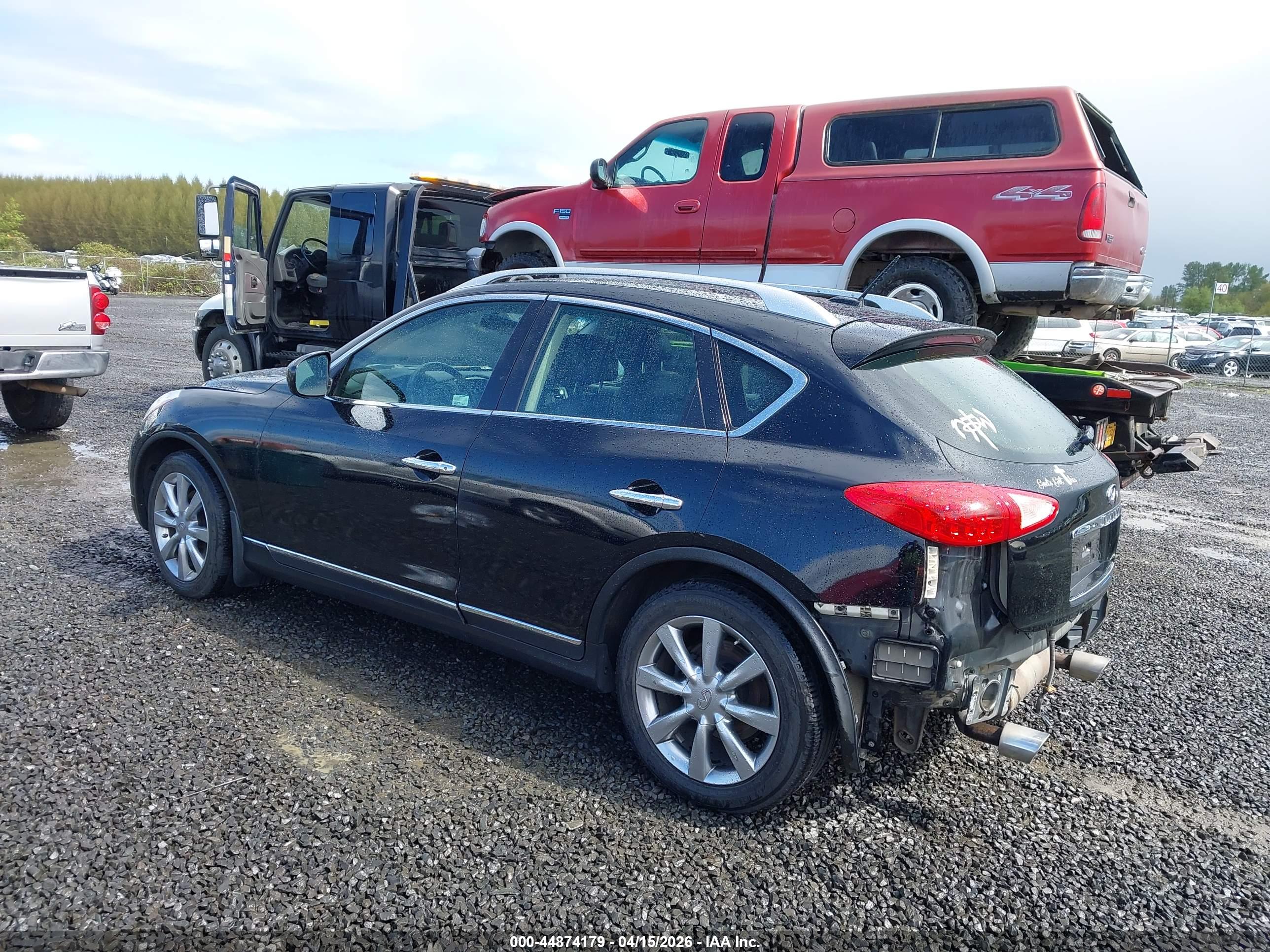 INFINITI QX50 image 3