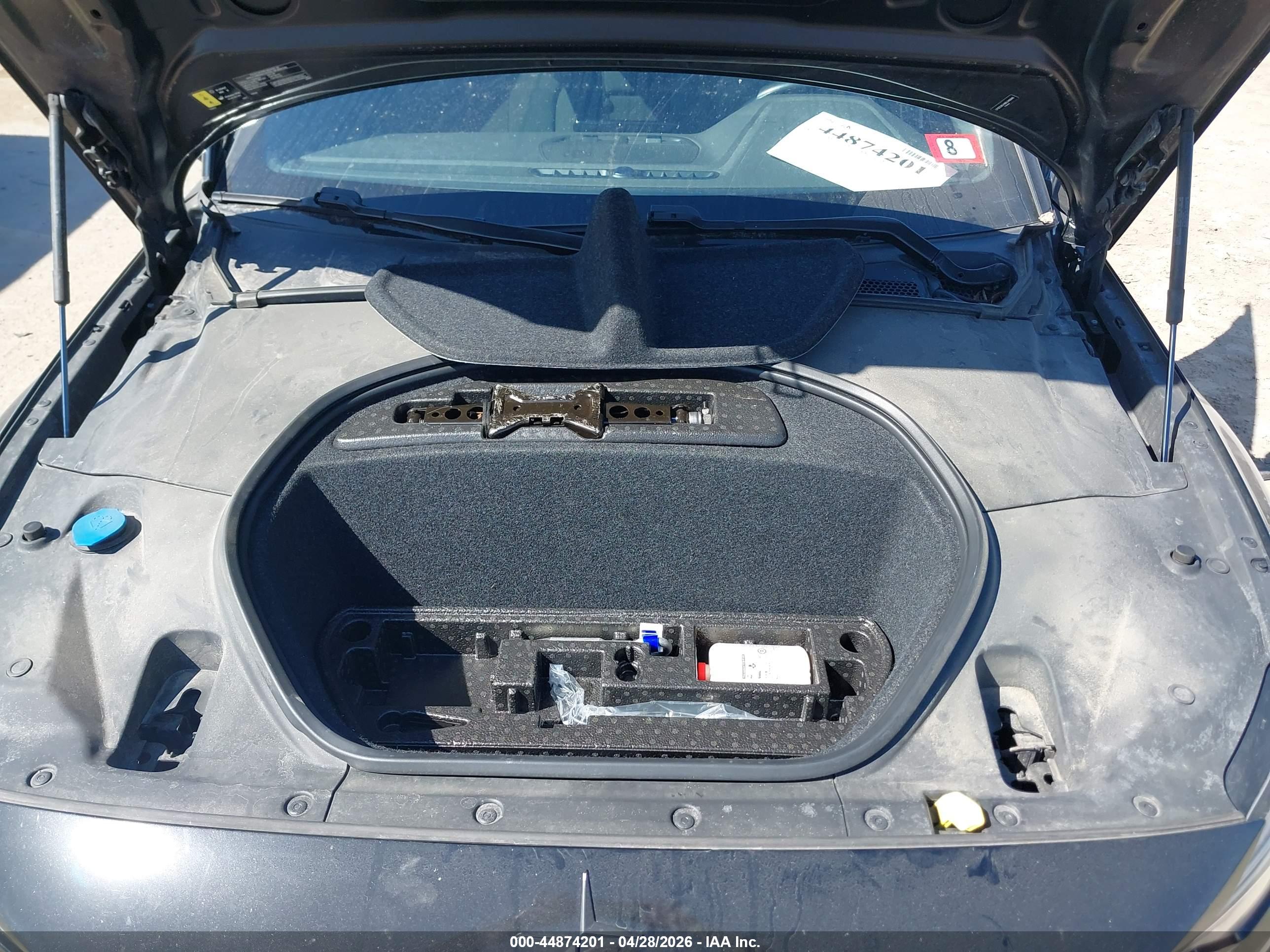 POLESTAR 2 image 10