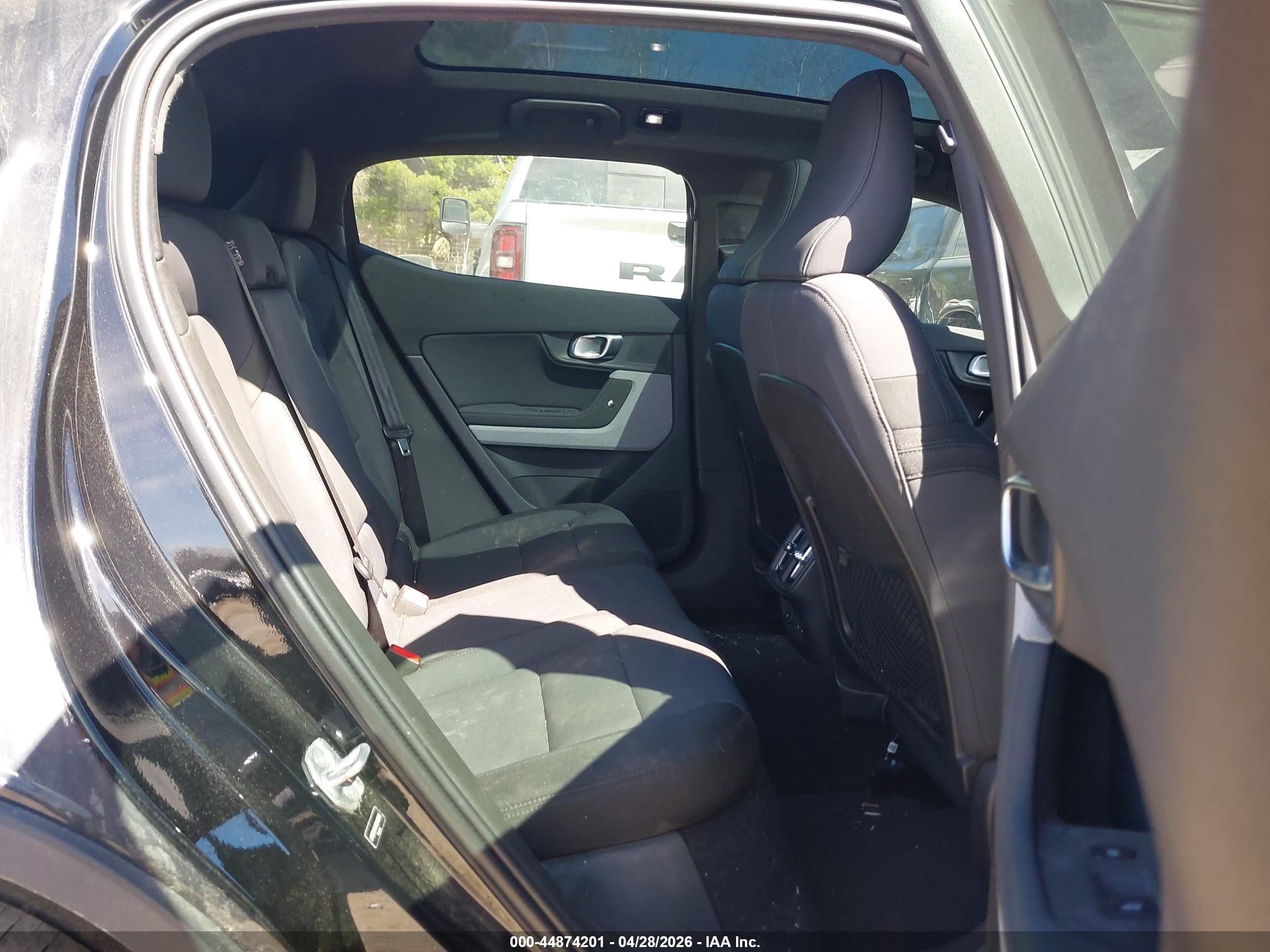 POLESTAR 2 image 8