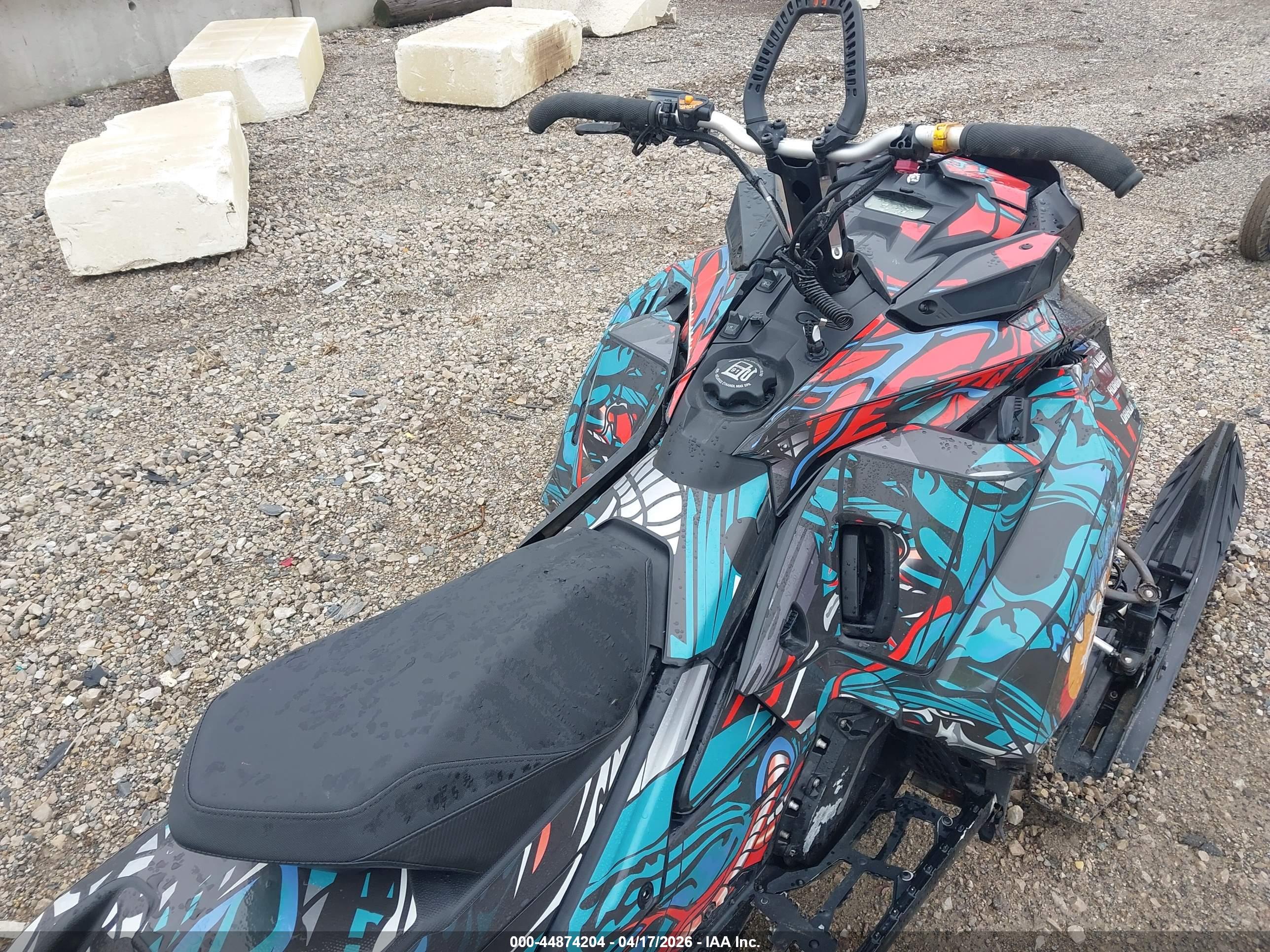 SKI-DOO SUMMIT image 5