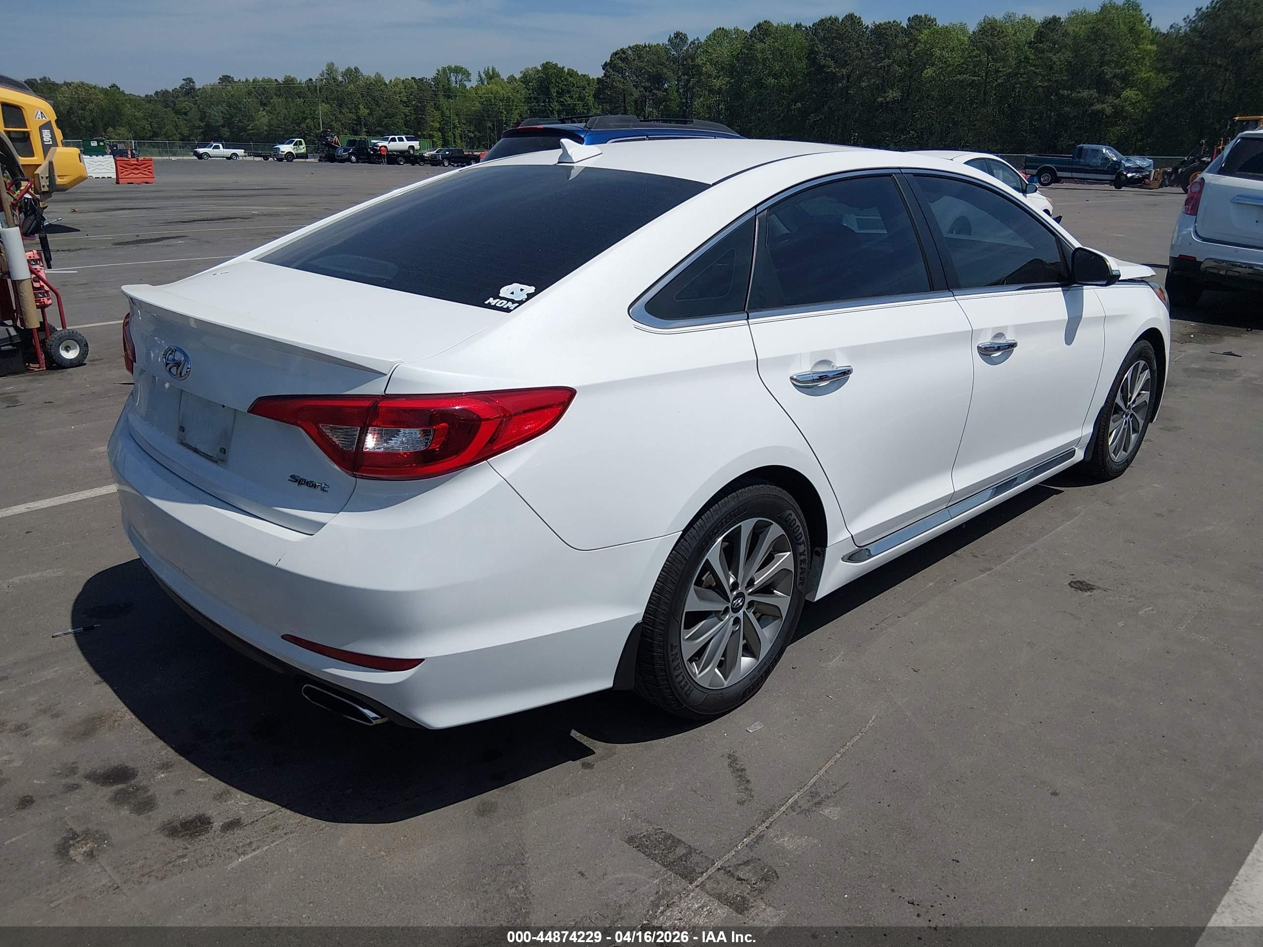 HYUNDAI SONATA image 4