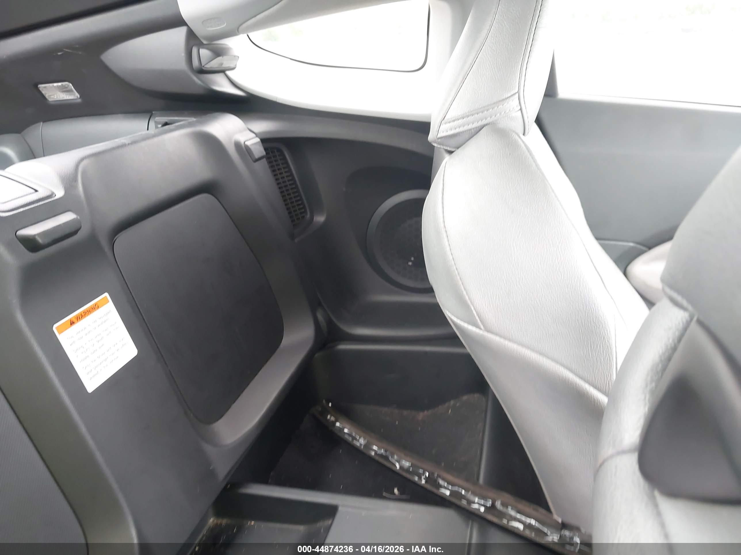 HONDA CR-Z image 8