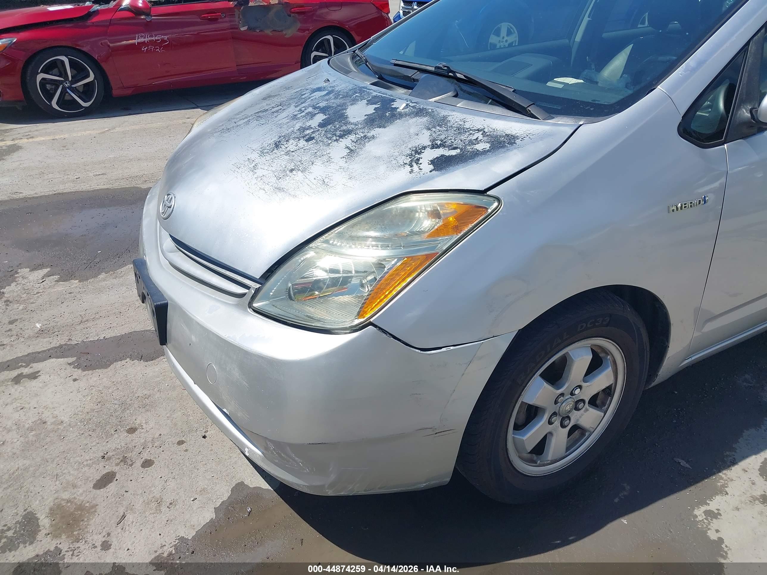 TOYOTA PRIUS image 6