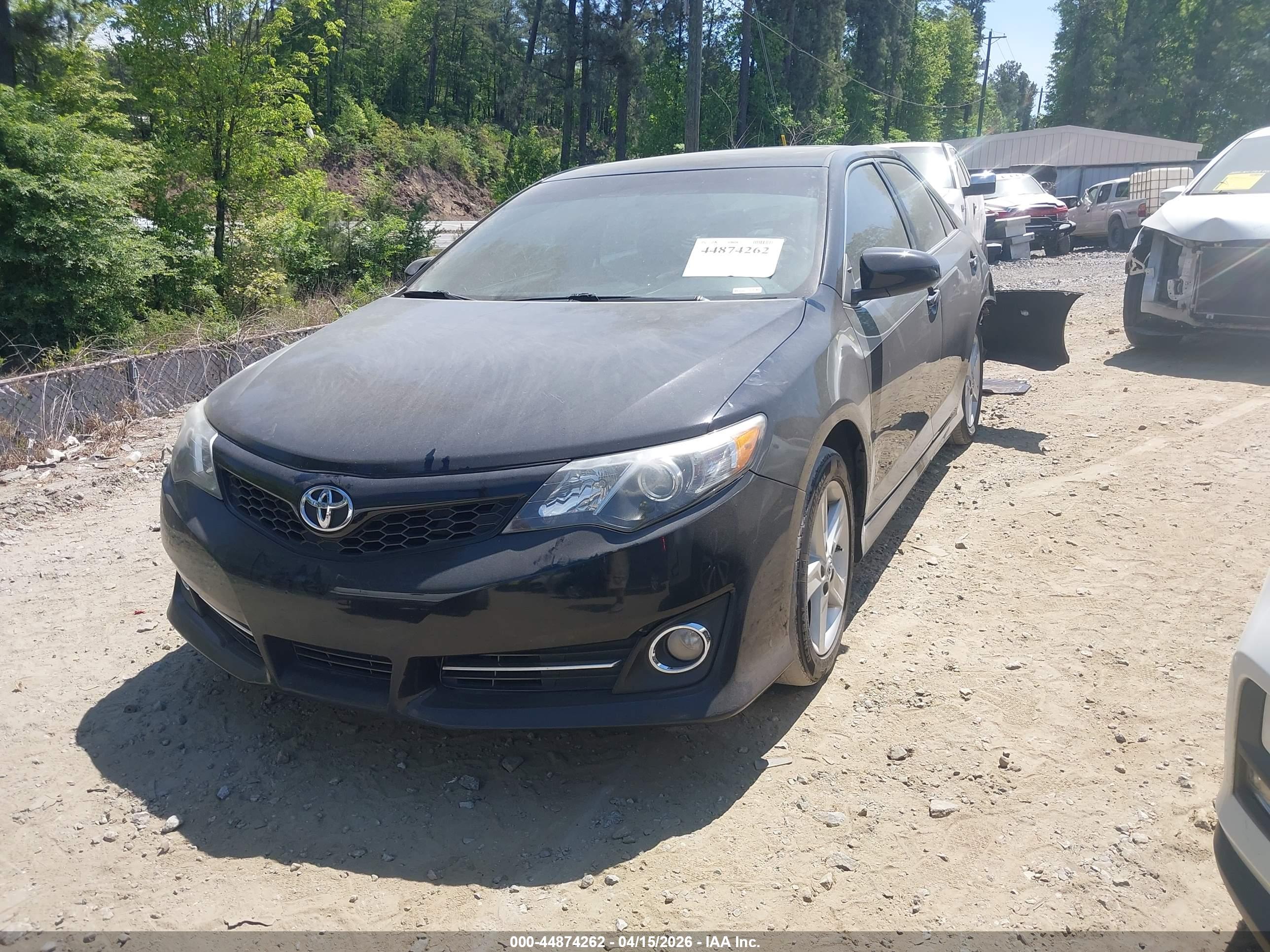 TOYOTA CAMRY image 2