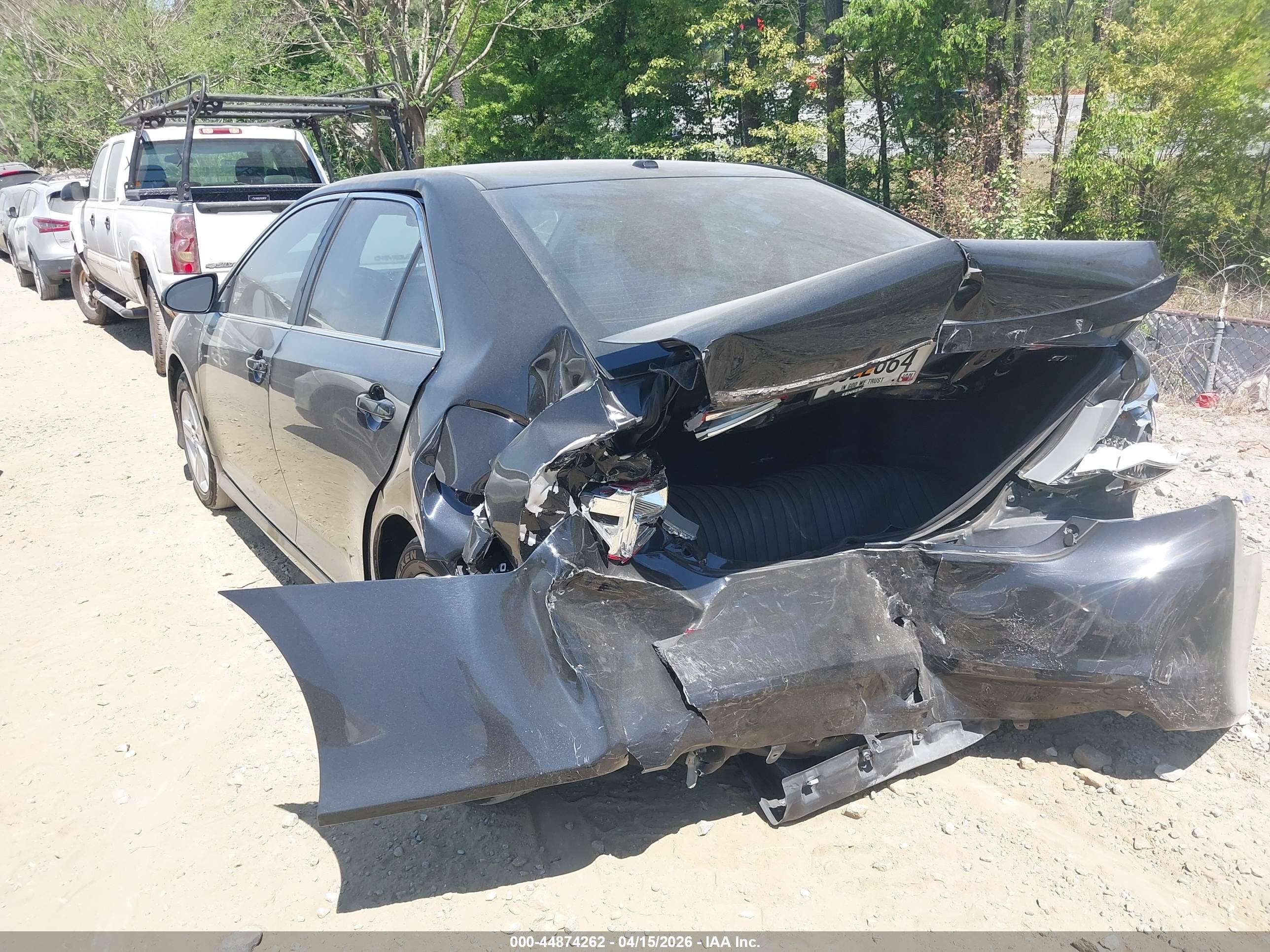TOYOTA CAMRY image 3