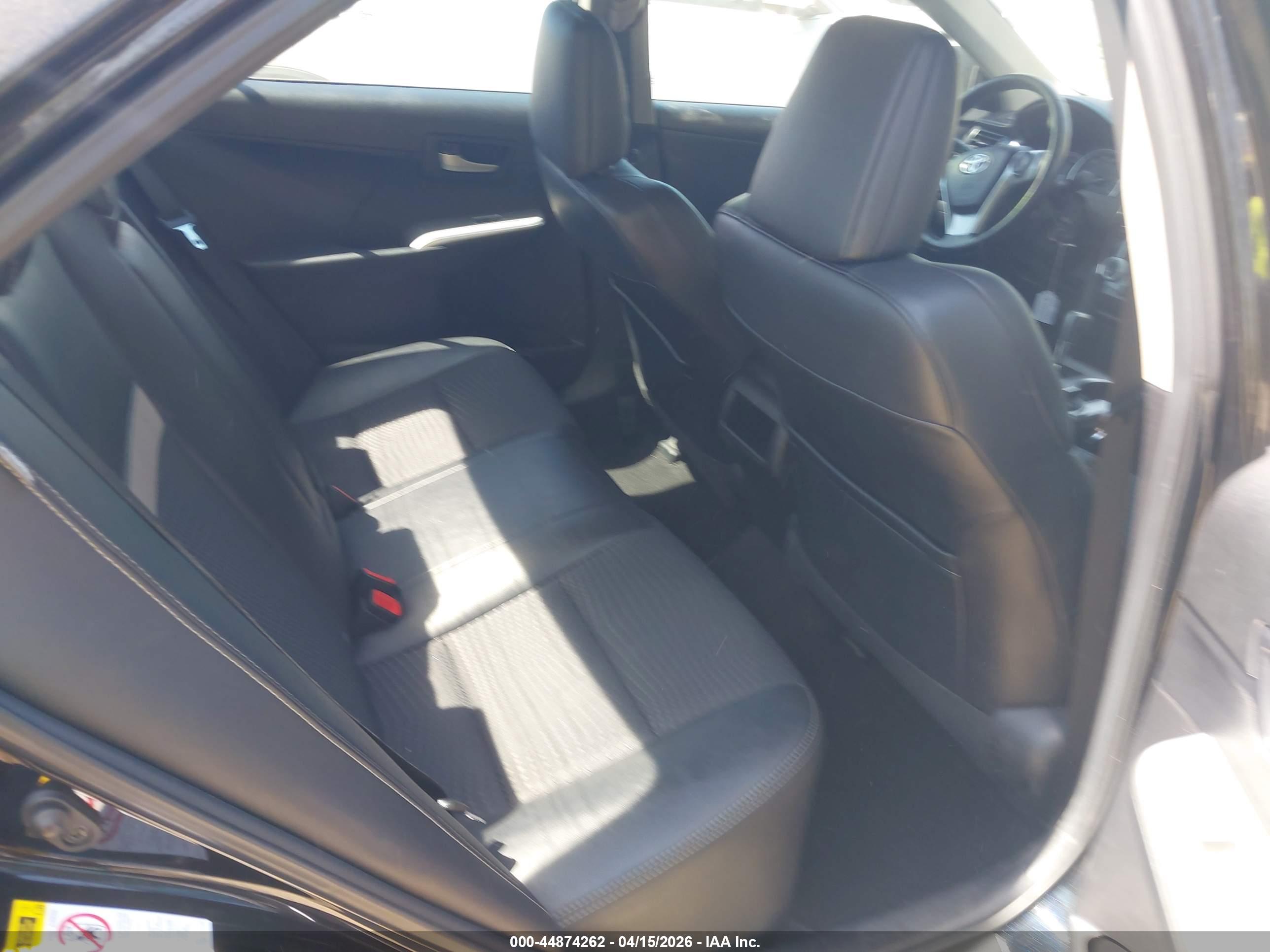 TOYOTA CAMRY image 8