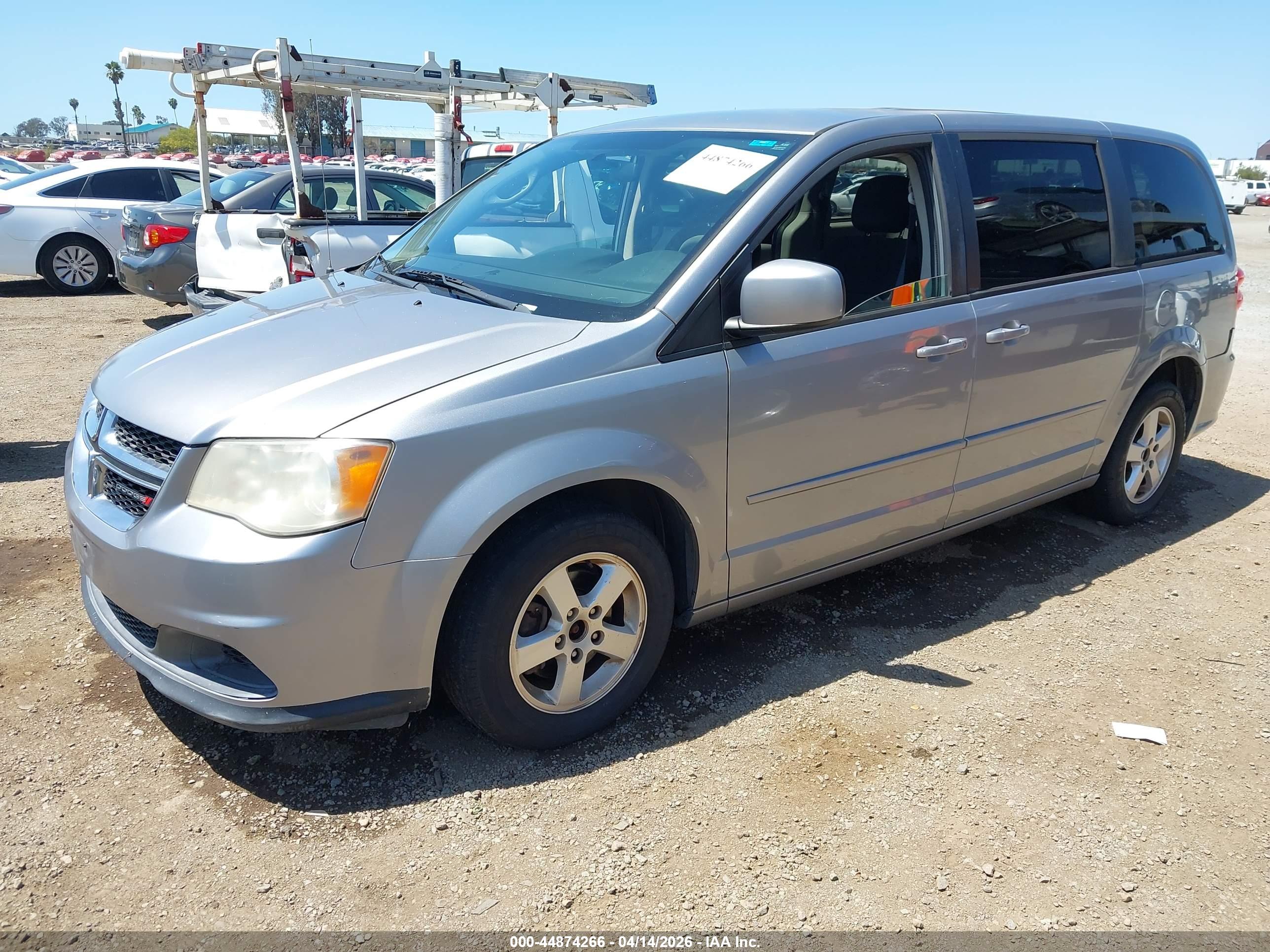 DODGE GRAND image 2