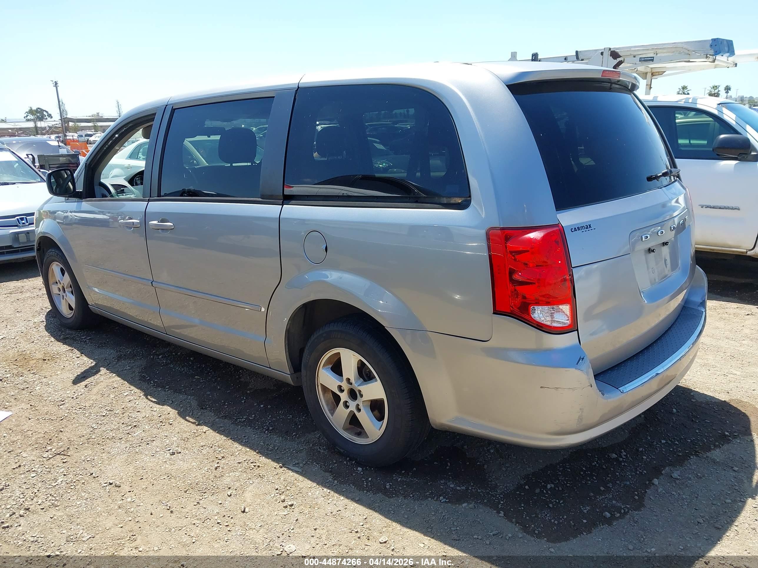DODGE GRAND image 3