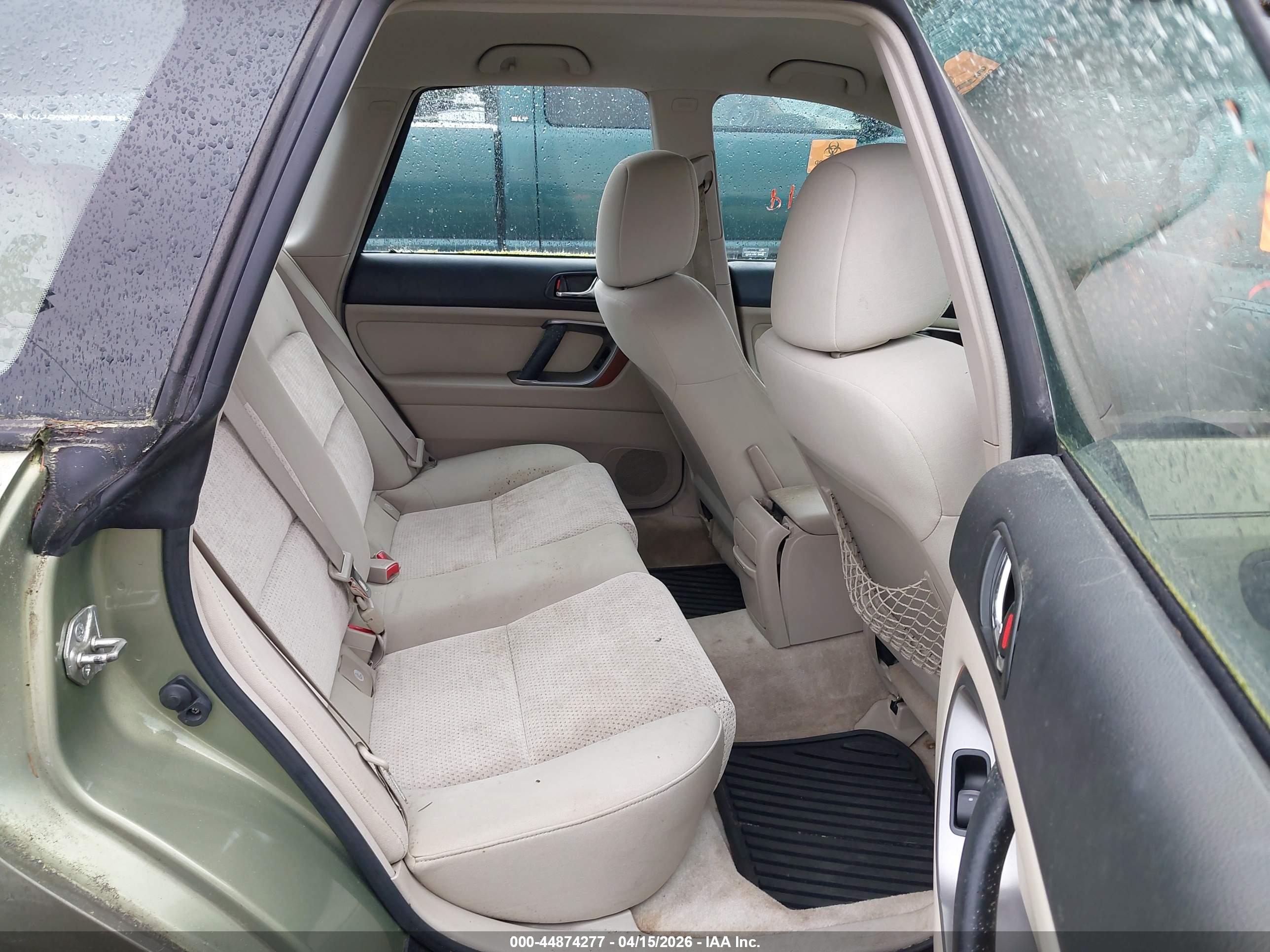 SUBARU OUTBACK image 8